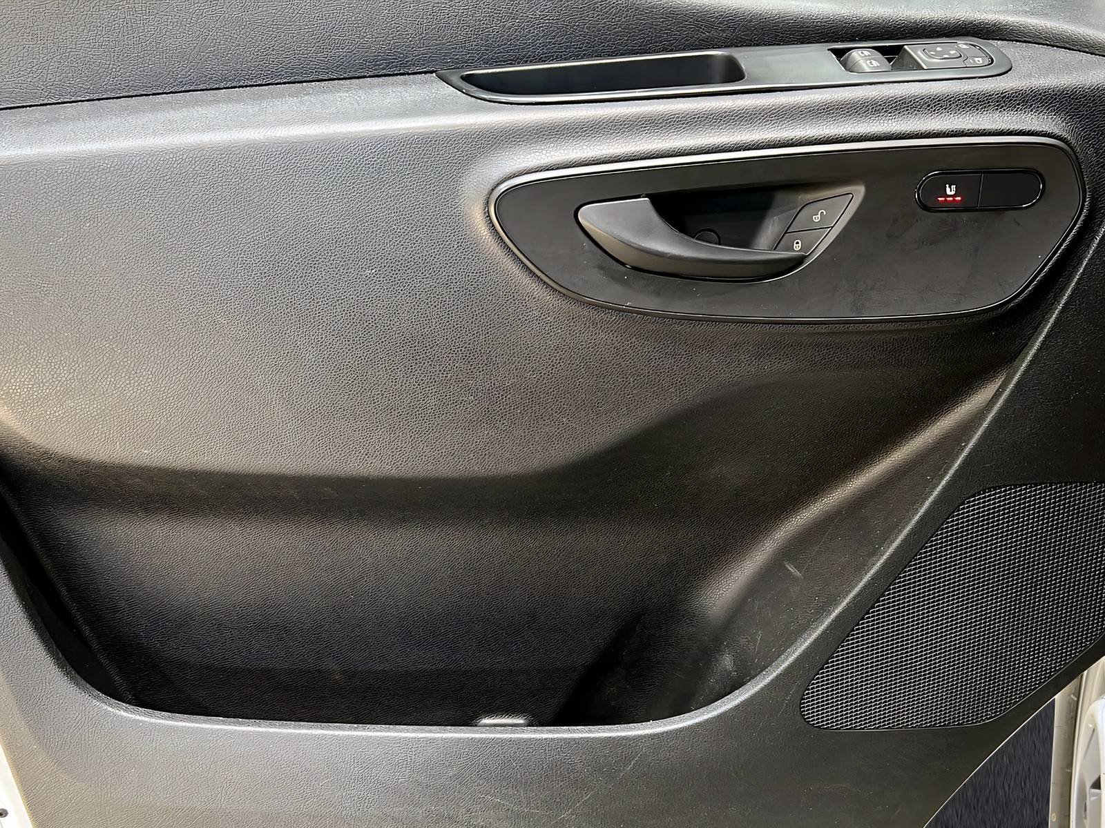 eSprinter 312 Kasten L2H2 Kamera+Klima+SHz+DAB Bild 13