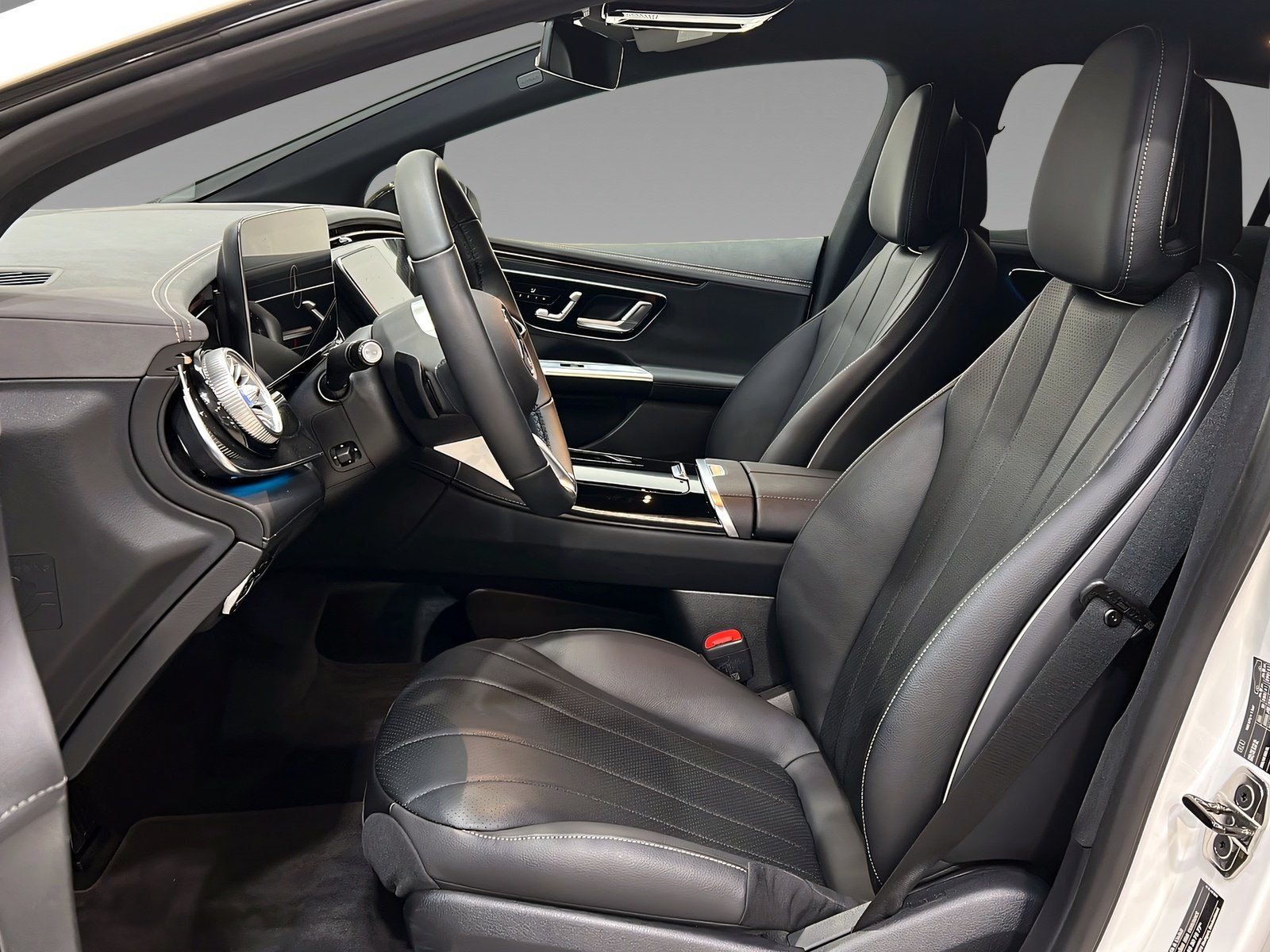 EQE 300 AMG Memory+Night+LED+Kamera+LRH+DAB+SHZ Bild 9