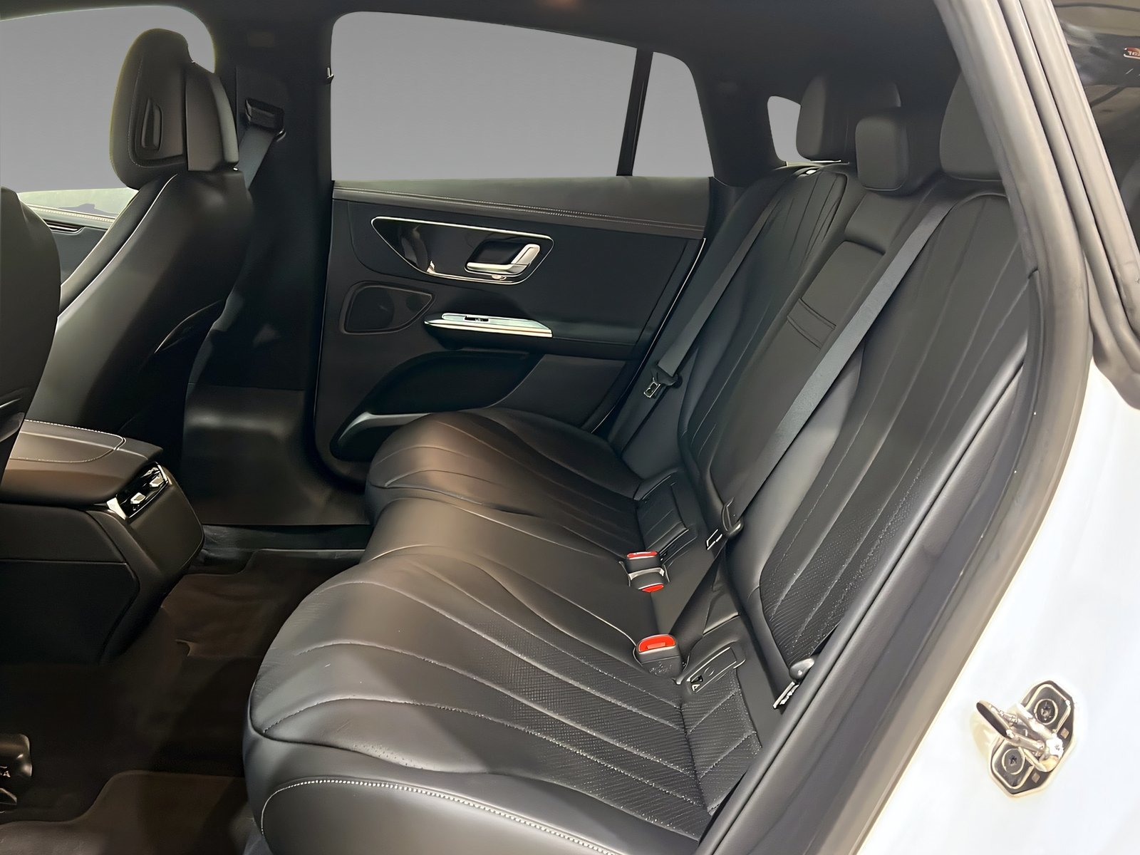 EQE 300 AMG Memory+Night+LED+Kamera+LRH+DAB+SHZ Bild 10