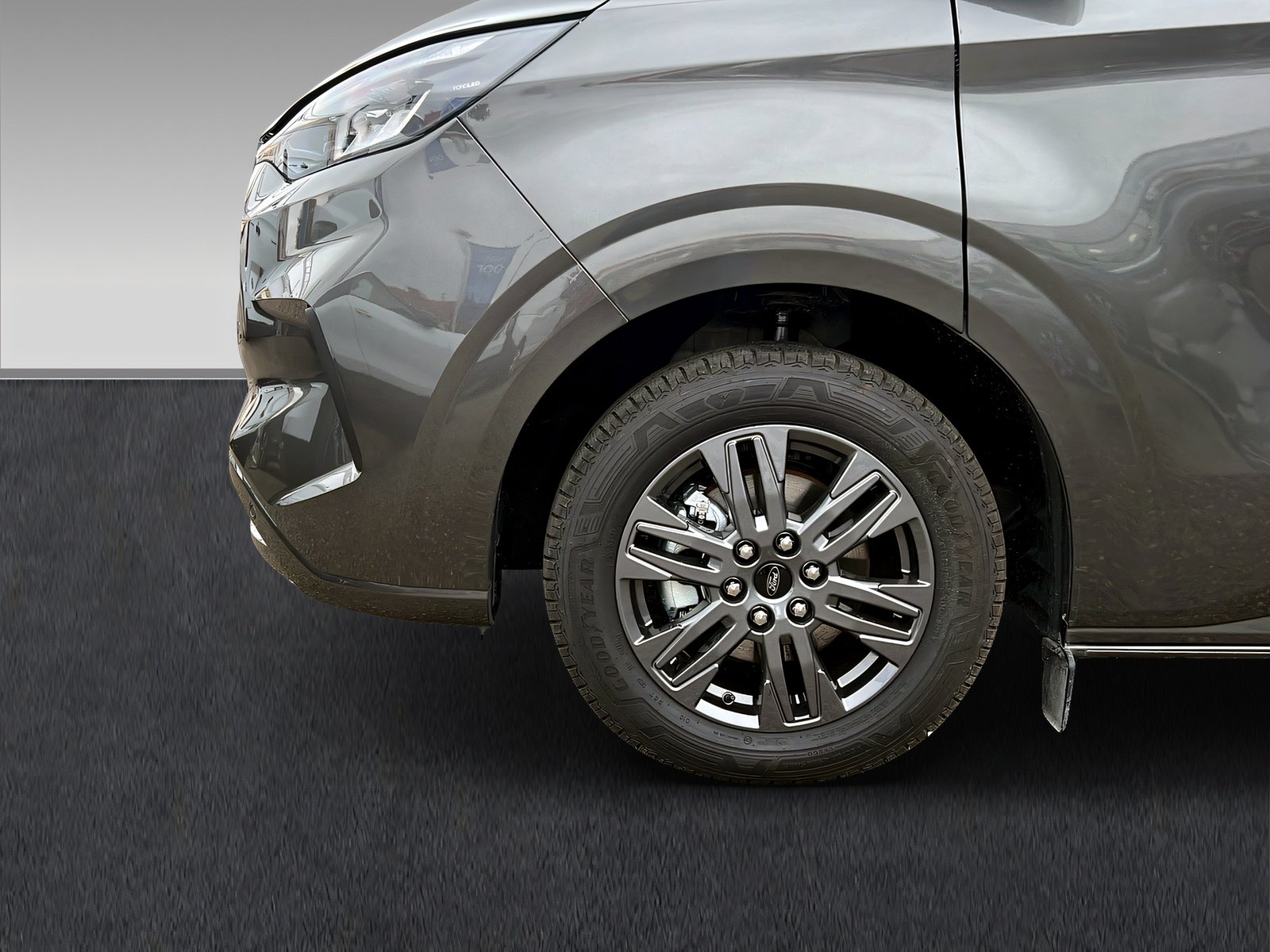 Nugget Titanium 320L2+AHK+TechnolPaket+Allwetter Bild 7