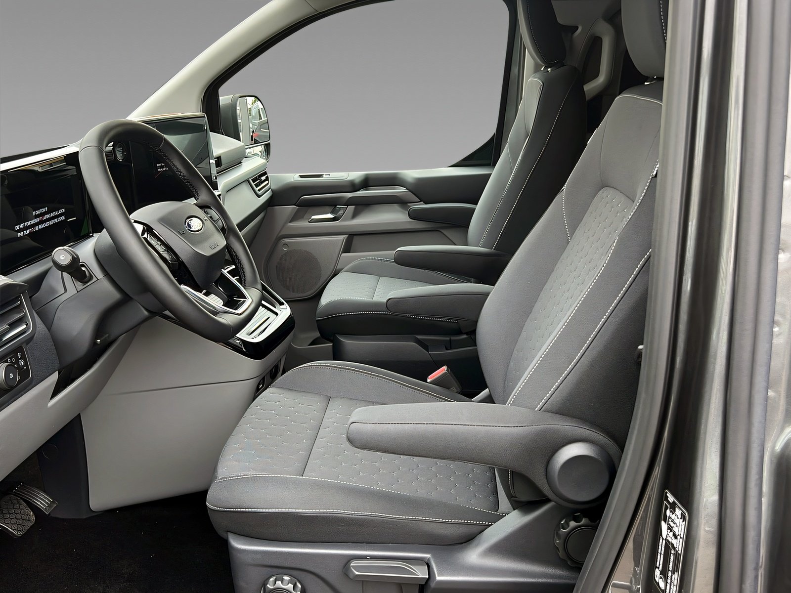 Nugget Titanium 320L2+AHK+TechnolPaket+Allwetter Bild 8