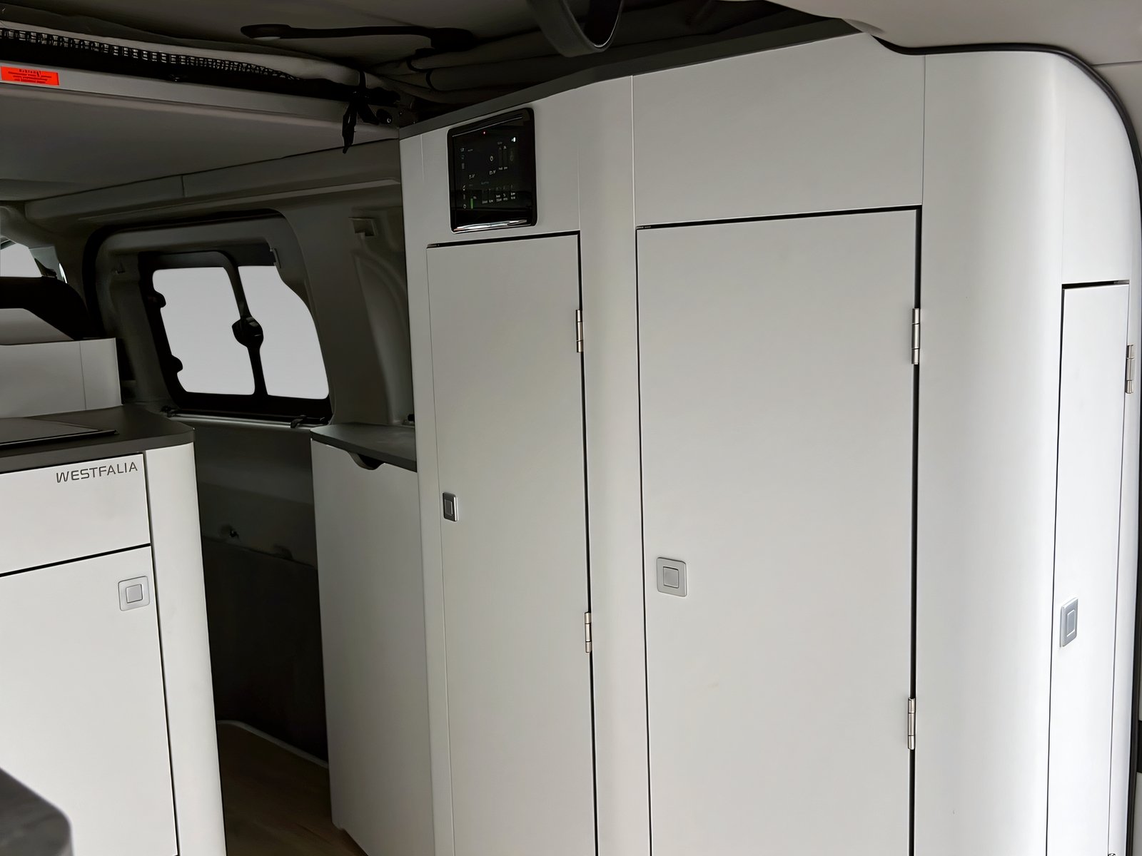 Nugget Titanium 320L2+AHK+TechnolPaket+Allwetter Bild 11