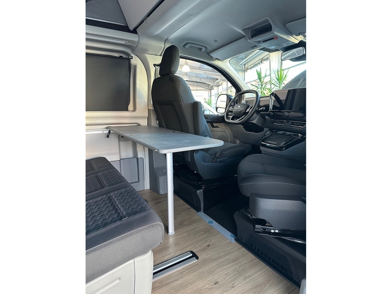 Nugget Titanium 320L2+AHK+TechnolPaket+Allwetter Bild 15