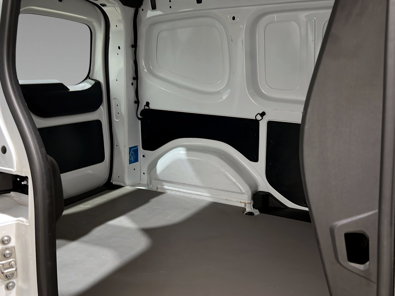 Citan 112 CDI Kasten BASE+MBUX+Kamera+Navi+Tempo Bild 9