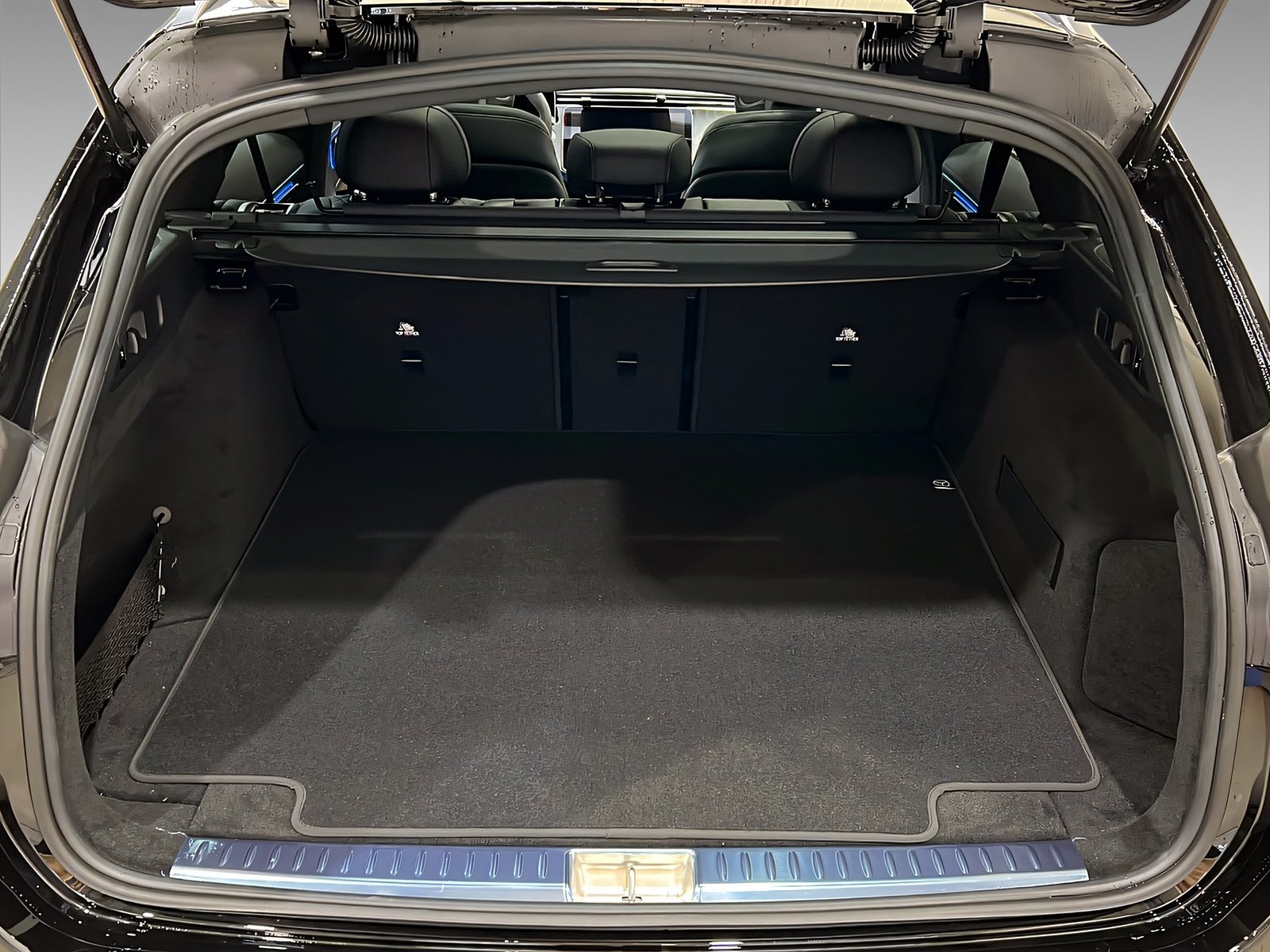 E 450 d T 4M AMG+DISTR+NIGHT+Burme+Pano+AHK+360° Bild 6