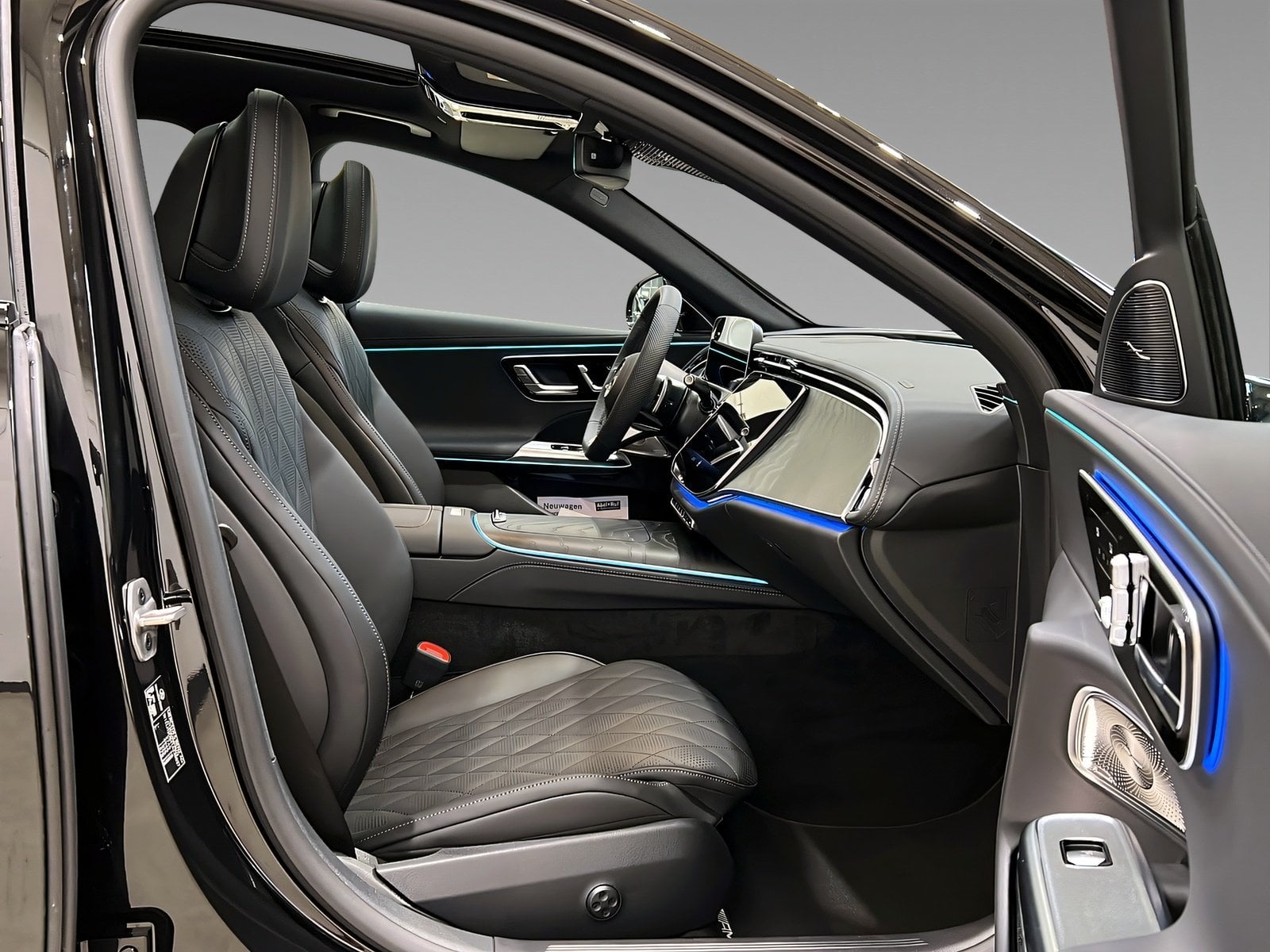 E 450 d T 4M AMG+DISTR+NIGHT+Burme+Pano+AHK+360° Bild 14