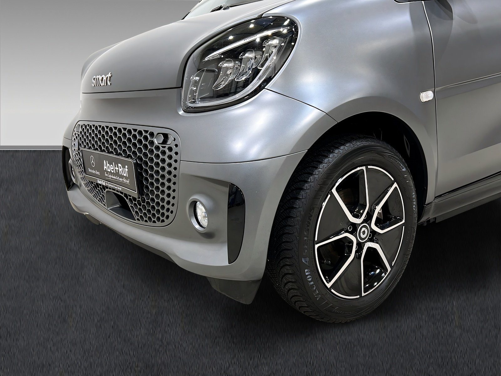 smart EQ cabrio LED+JBL+Winter+Ladekabel+Kamera Bild 3