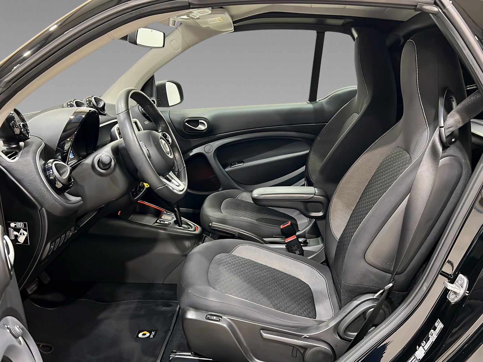 smart EQ cabrio LED+JBL+Winter+Ladekabel+Kamera Bild 9