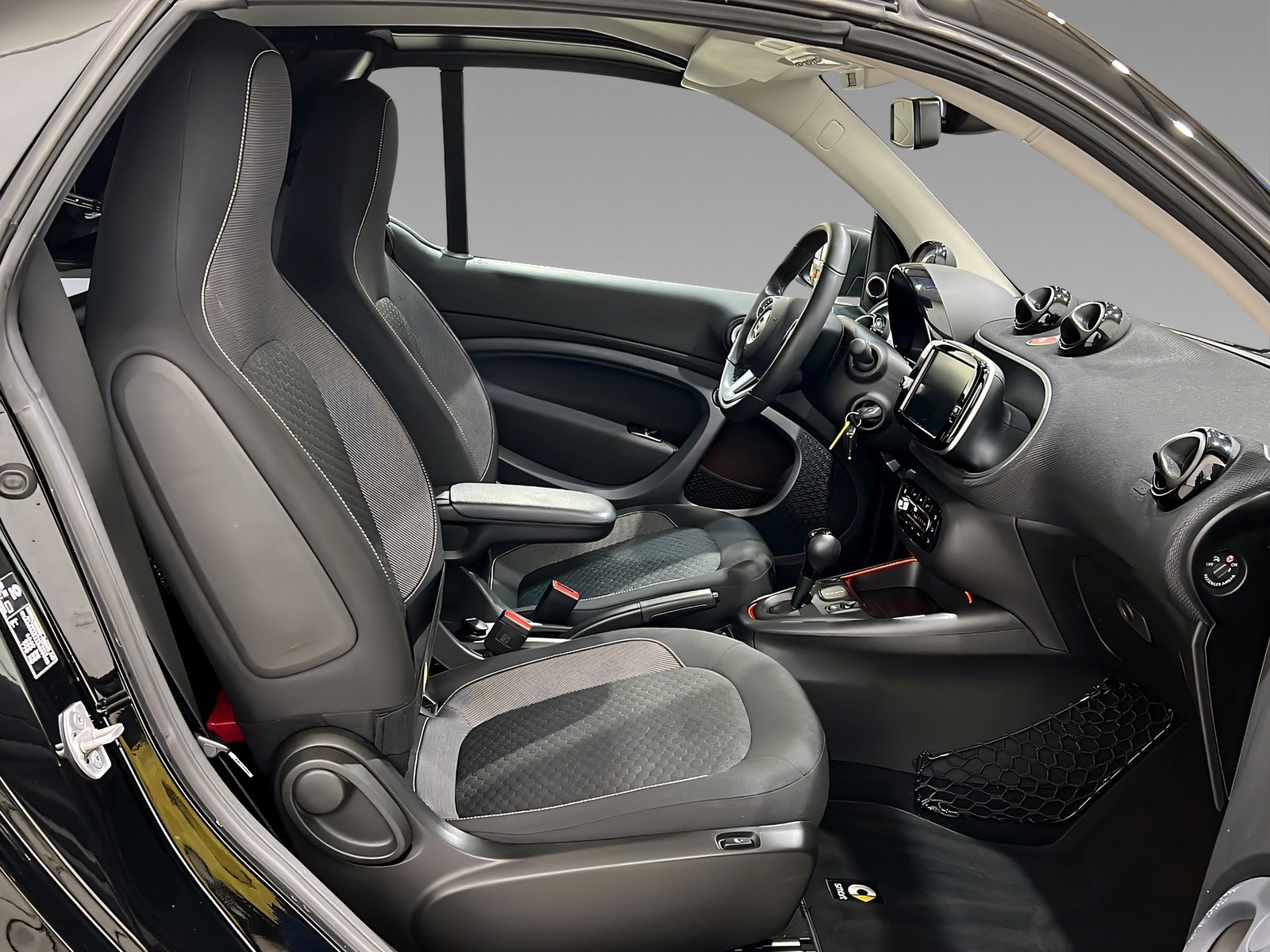 smart EQ cabrio LED+JBL+Winter+Ladekabel+Kamera Bild 12