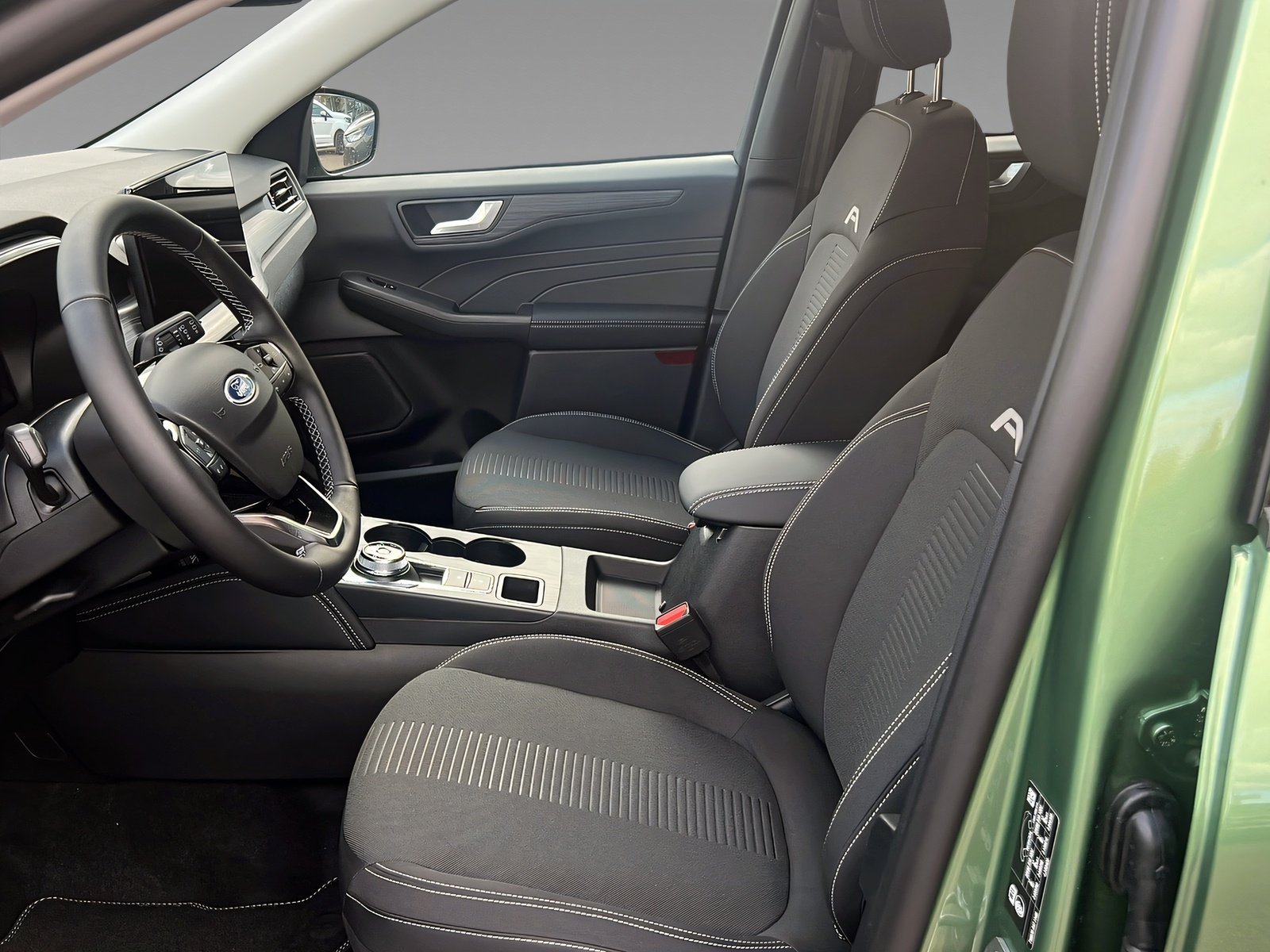 Kuga Active 2,5L PHEV+WinterPaket+PDC+Kamera+LED Bild 7