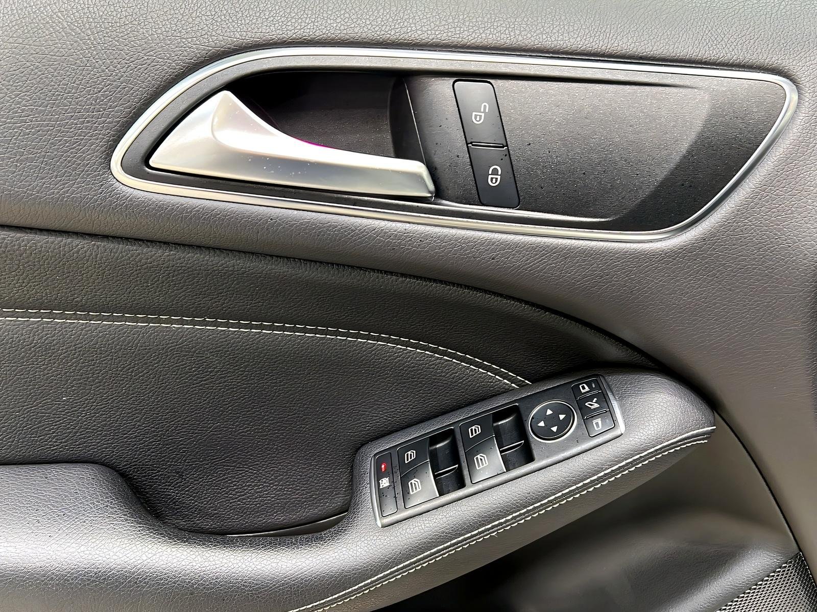 B 200 URBAN+LED+Ambiente+Tempo+PDC+AHK Bild 13