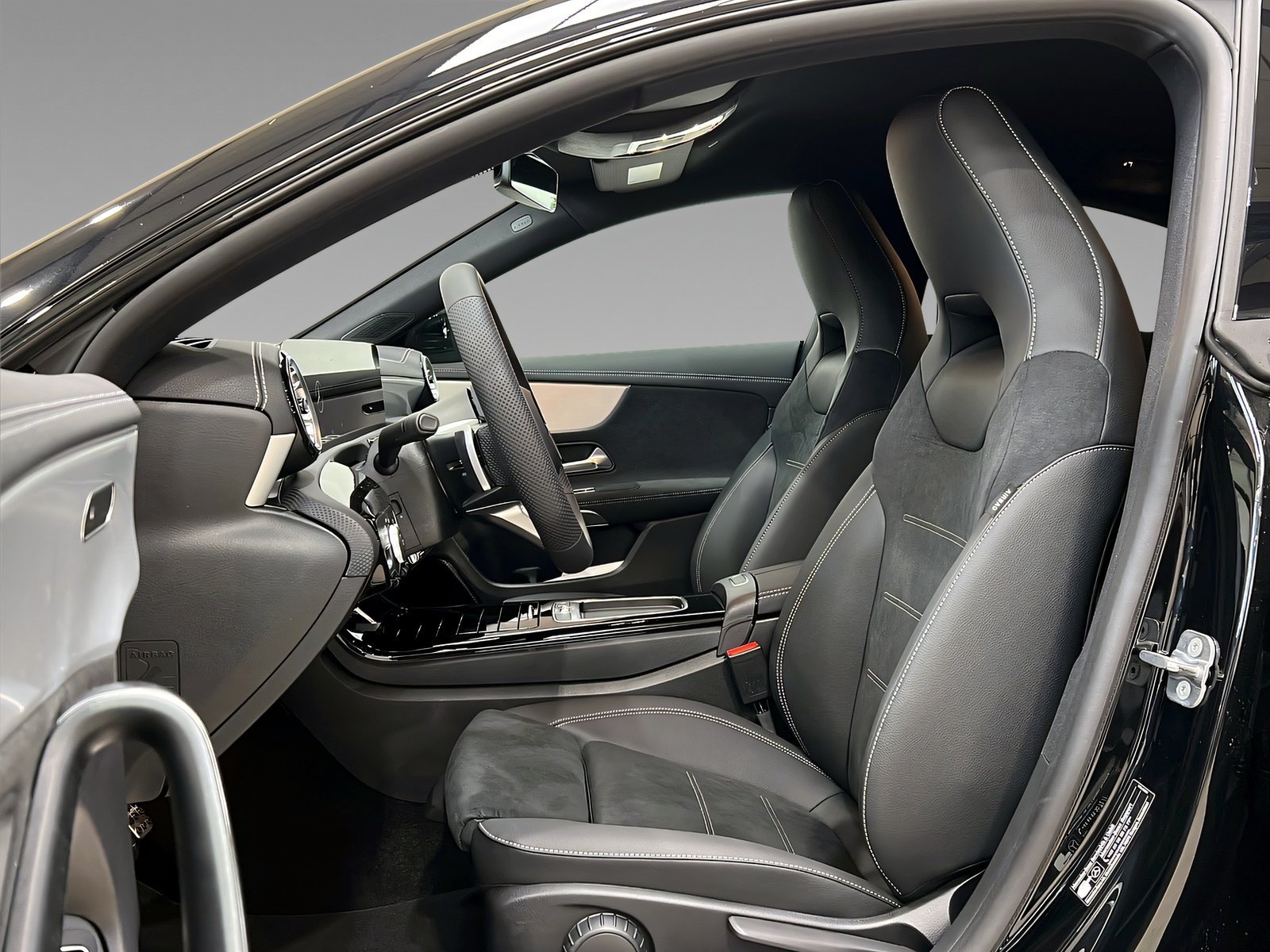 CLA 200 Coupé+AMG+NightPaket+Lenkradheizung+MBUX Bild 8