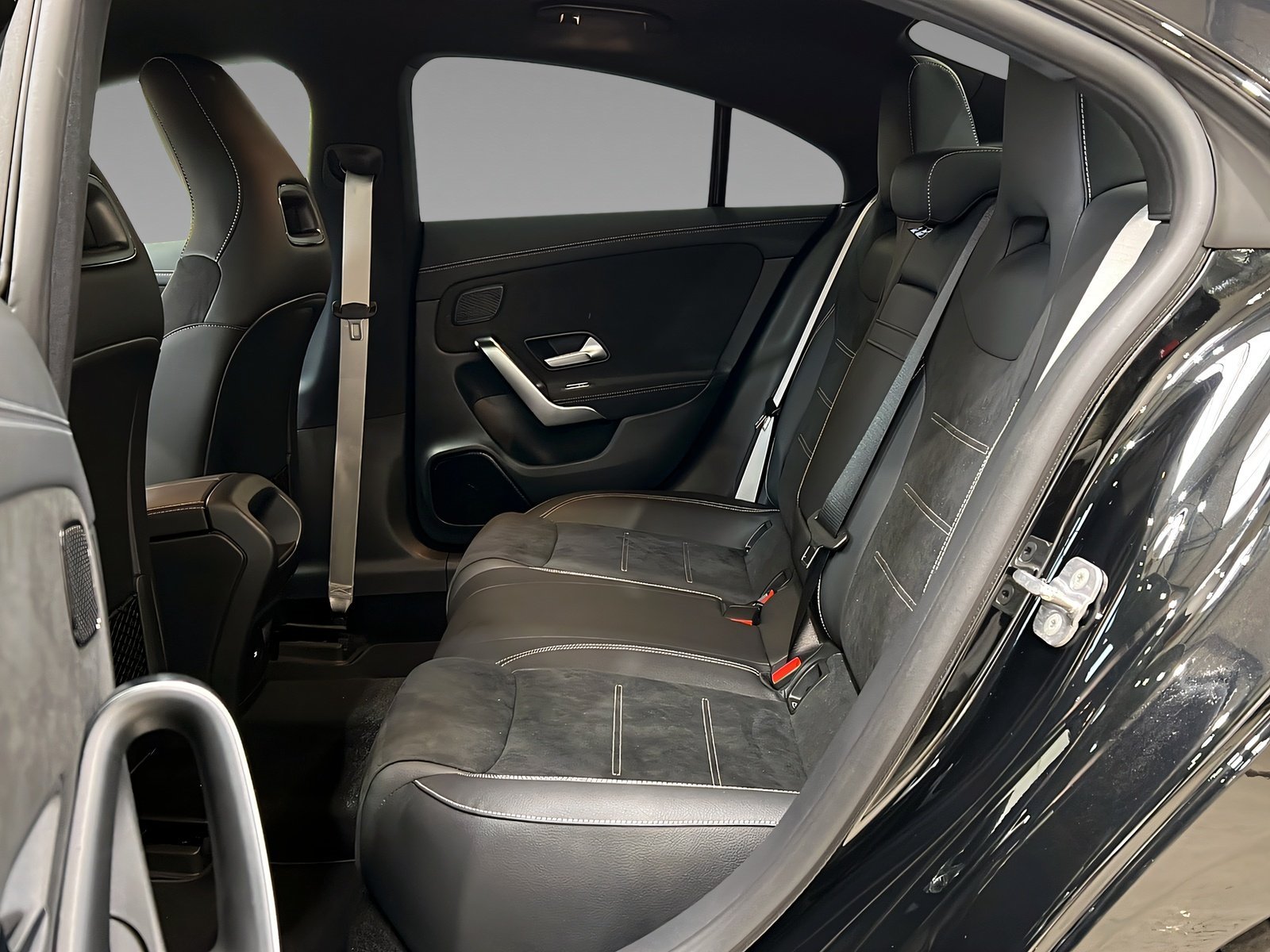 CLA 200 Coupé+AMG+NightPaket+Lenkradheizung+MBUX Bild 9