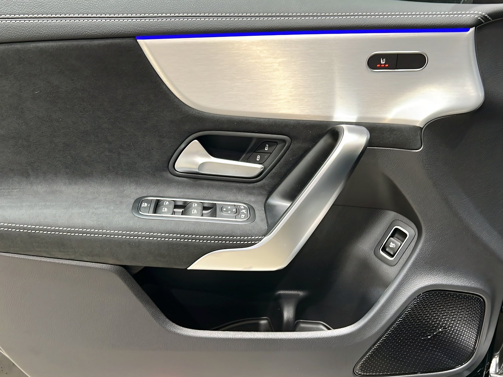 CLA 200 Coupé+AMG+NightPaket+Lenkradheizung+MBUX Bild 13