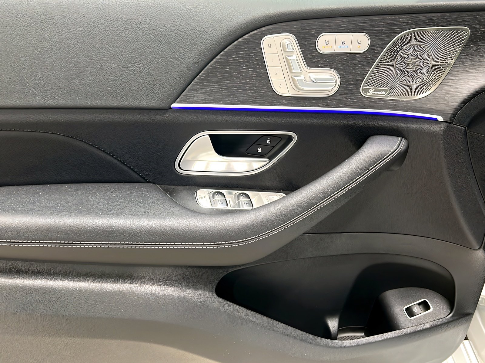 GLS 450d 4M AMG+DIST+Burme+TotW+StHz+HuD+AHK+360 Bild 13