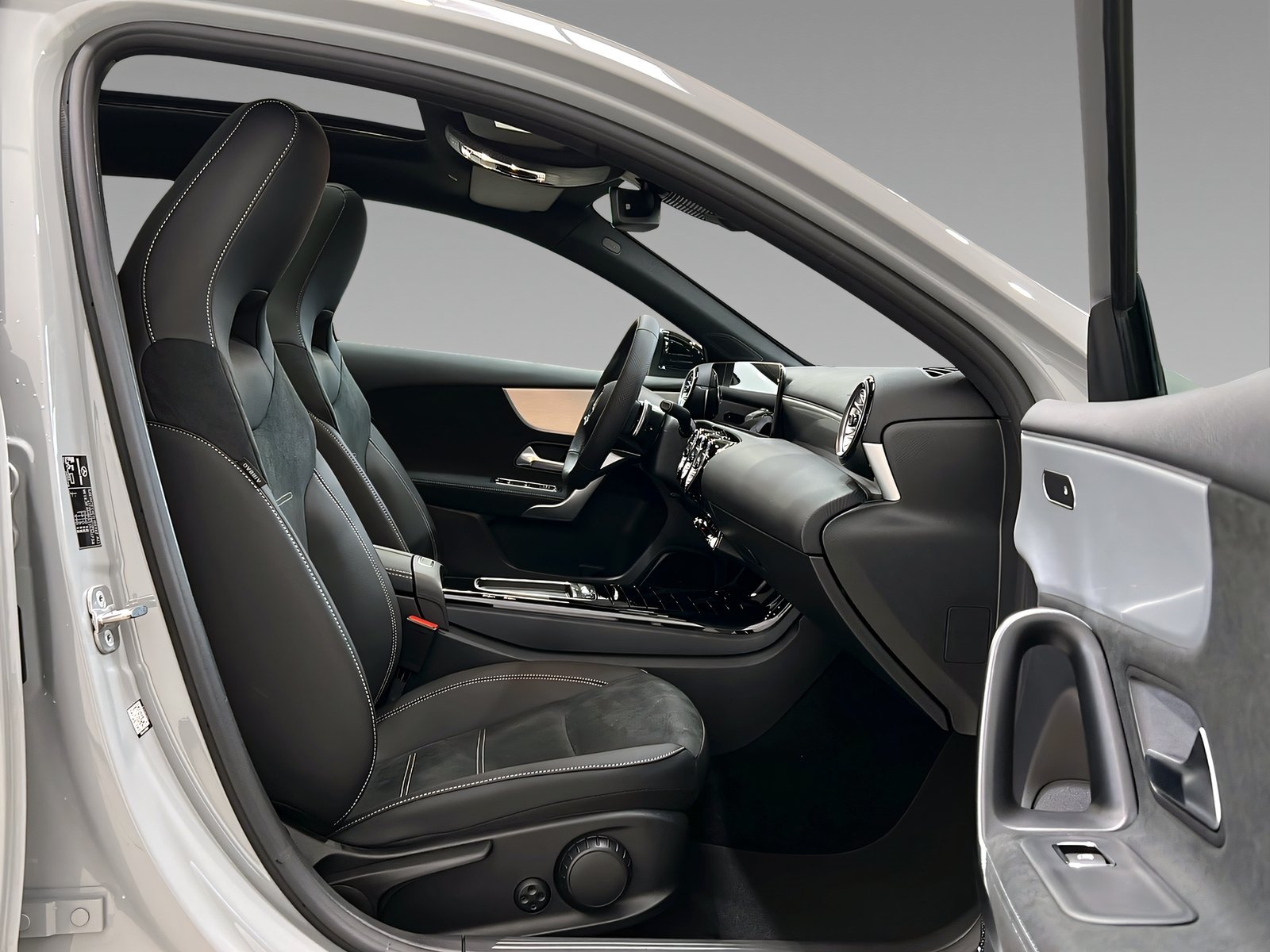 A 250 4M AMG+NIGHT+Kamera+Pano+StHz+TotW+LrHz Bild 14