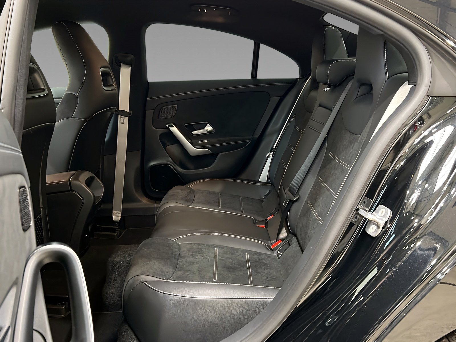 CLA 200 Coupé AMG+NIGHT+Ambiente+TotW+LrHz+360° Bild 9