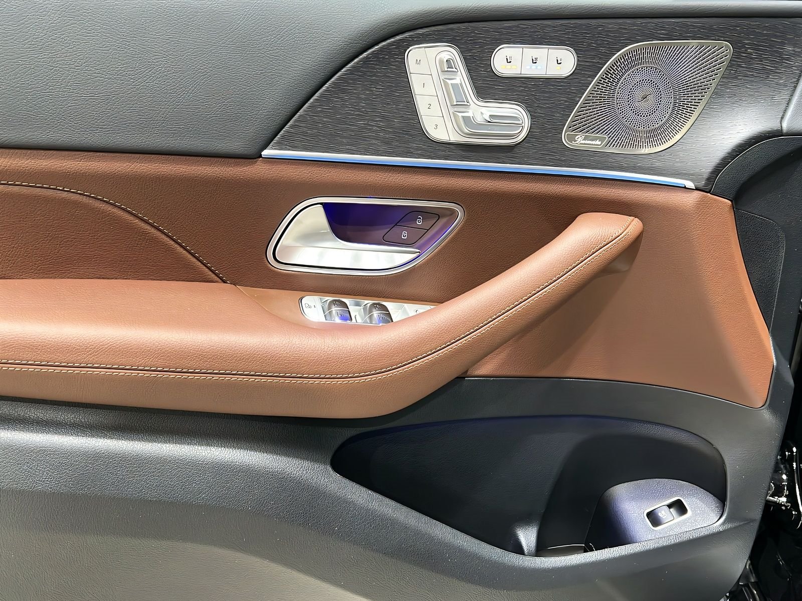 GLS 450 d 4M AMG+DISTR+NIGHT+Burme+StHz+AHK+360° Bild 13