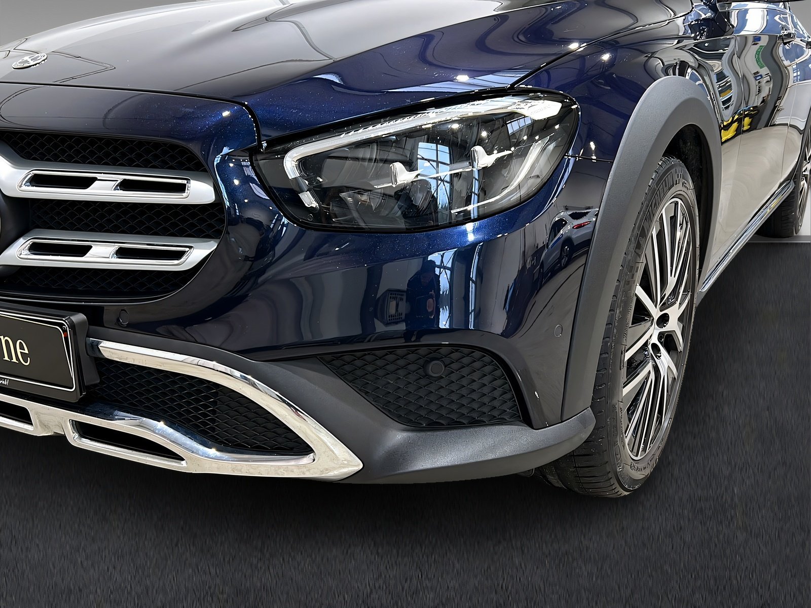 E 400d 4M T All-Terrain AVANTGARDE+DIST+Burm+AHK Bild 3