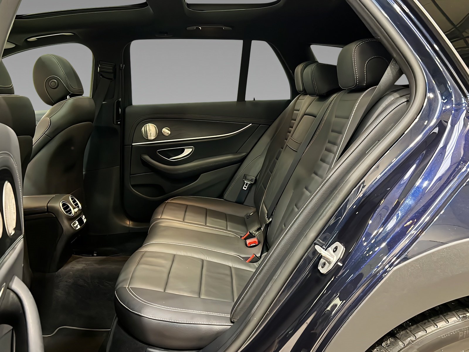 E 400d 4M T All-Terrain AVANTGARDE+DIST+Burm+AHK Bild 10