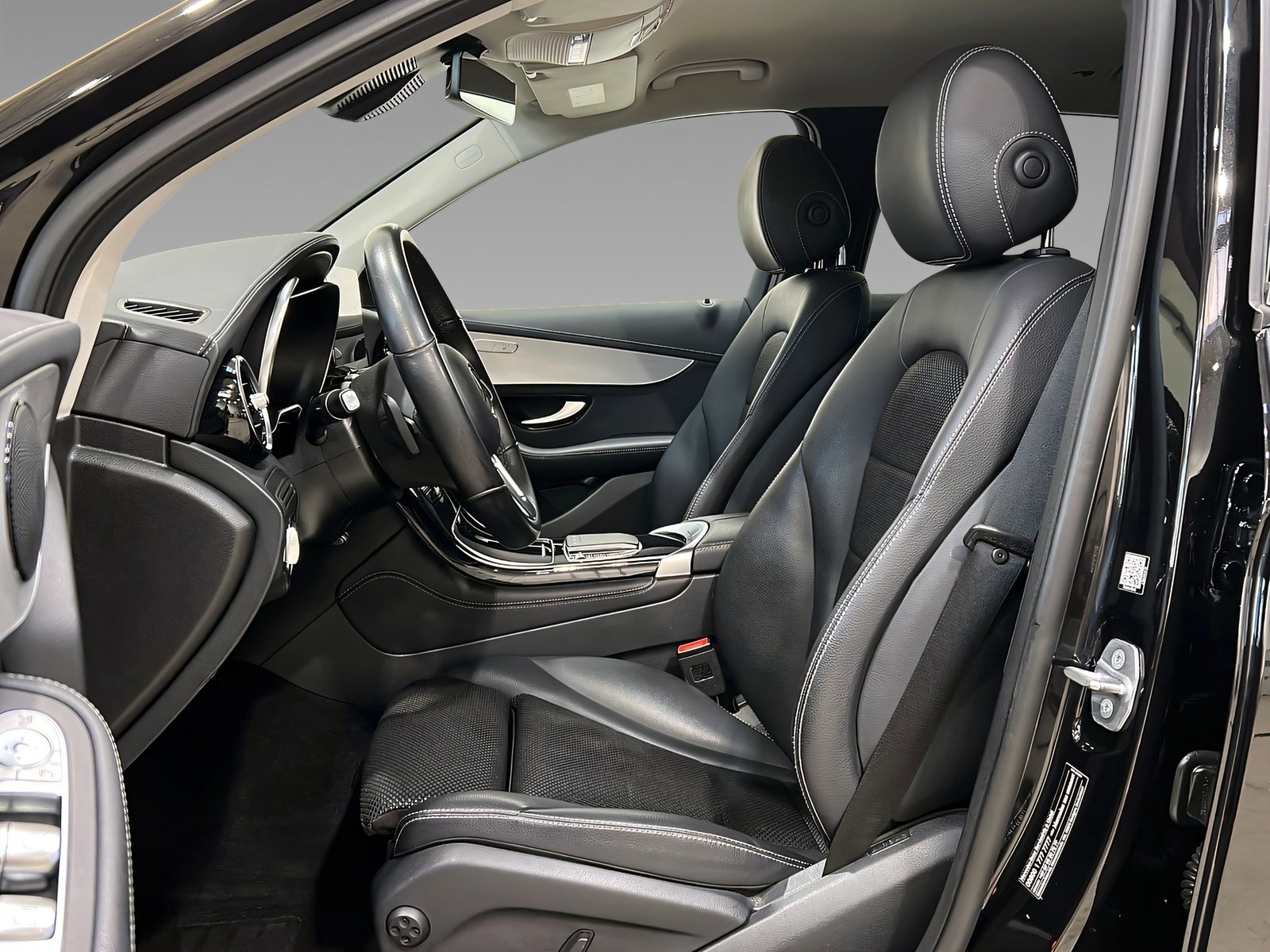 GLC 300de 4M CHROM+LED+DISTR+Ambi+Kamera+TotW Bild 9