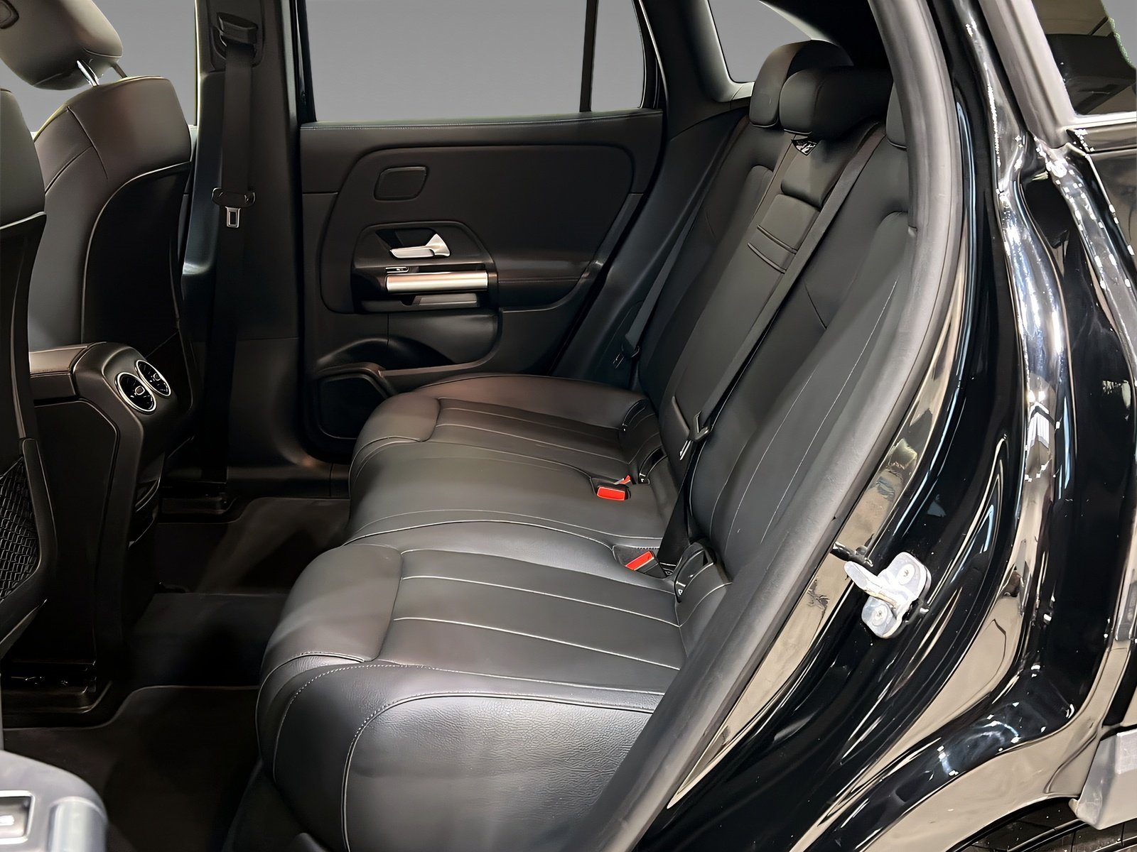 EQA 250+ PROGRESSIVE+NIGHT+DISTRO+LED+Ambi+360° Bild 12