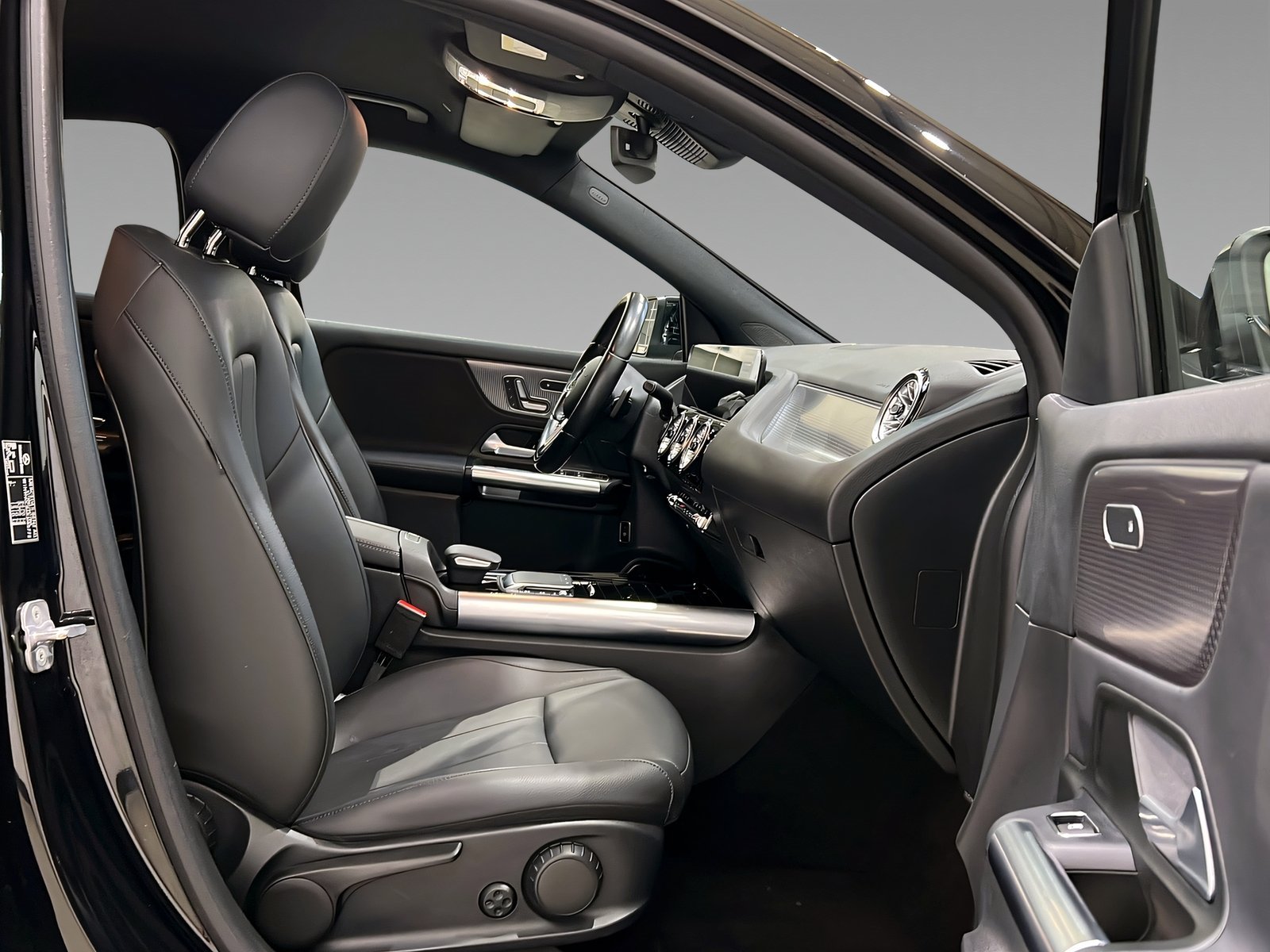 EQA 250+ PROGRESSIVE+NIGHT+DISTRO+LED+Ambi+360° Bild 13