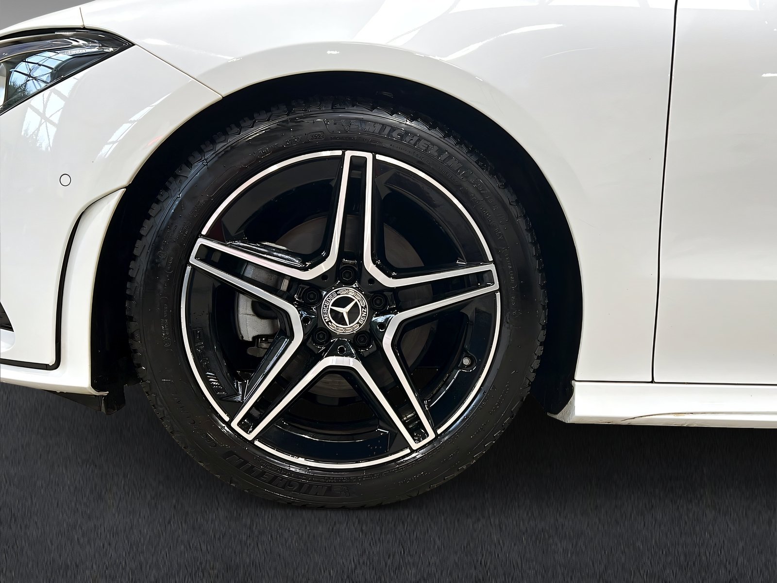 CLA 200 SB AMG+DISTRO+Panorama+Ambiente+DAB Bild 4