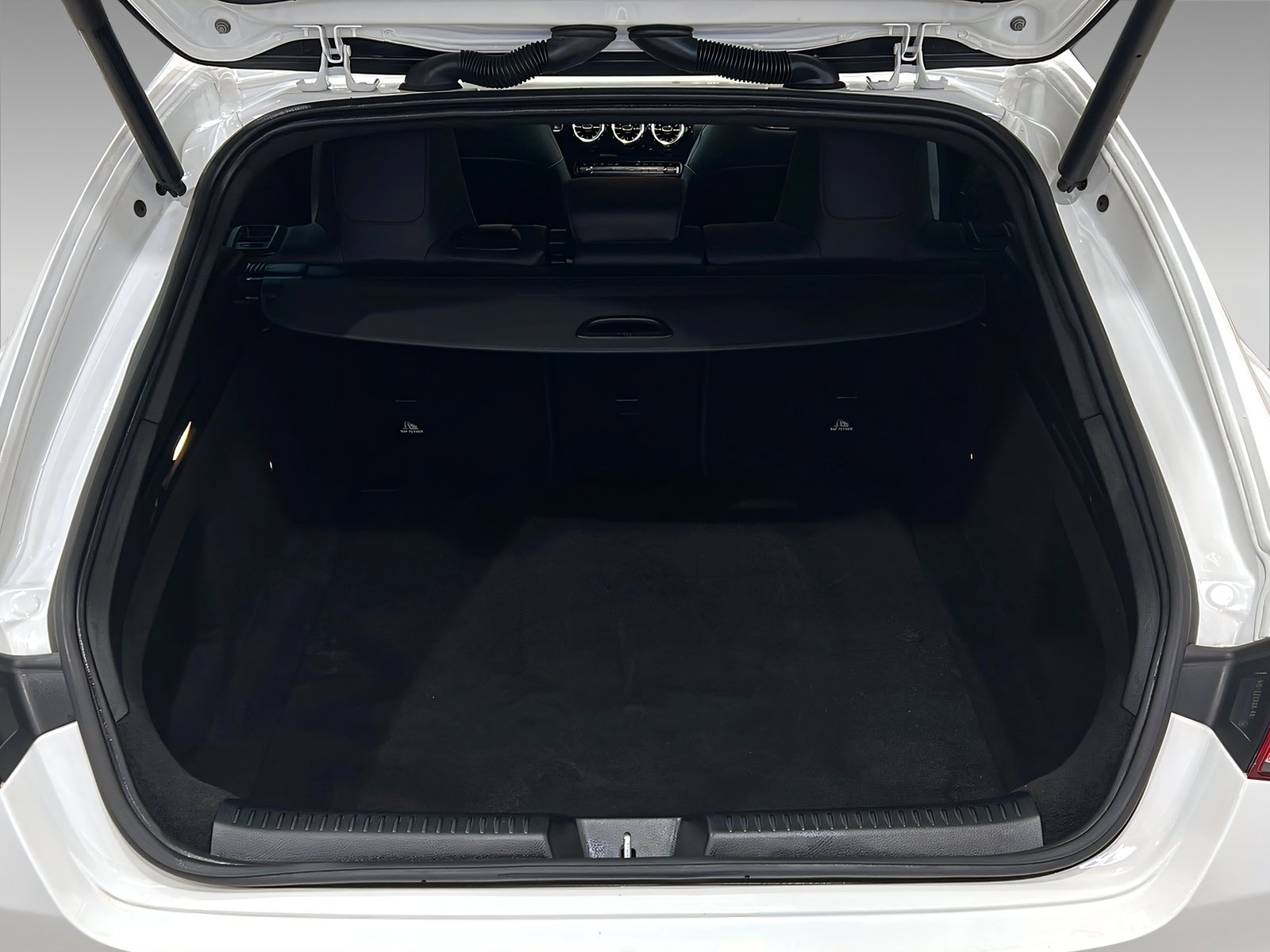 CLA 200 SB AMG+DISTRO+Panorama+Ambiente+DAB Bild 8