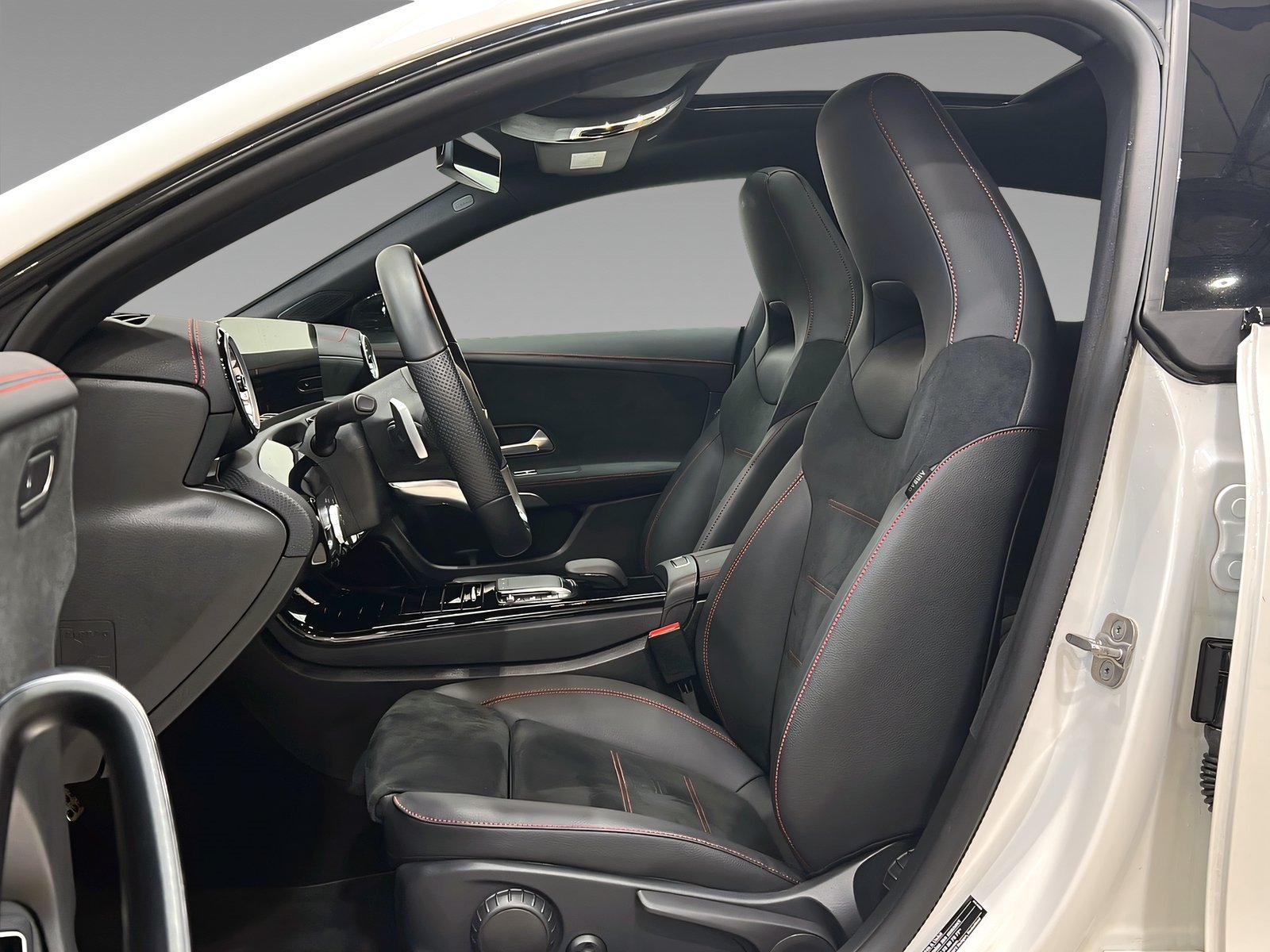 CLA 200 SB AMG+DISTRO+Panorama+Ambiente+DAB Bild 9