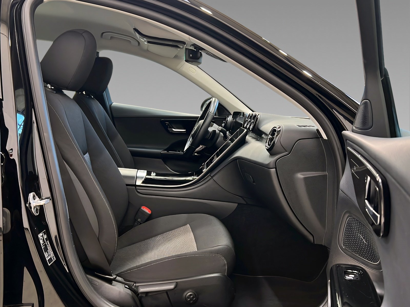 C 200 T-Modell LED+MBUX+Kamera+CarPlay+Ambi+TotW Bild 12