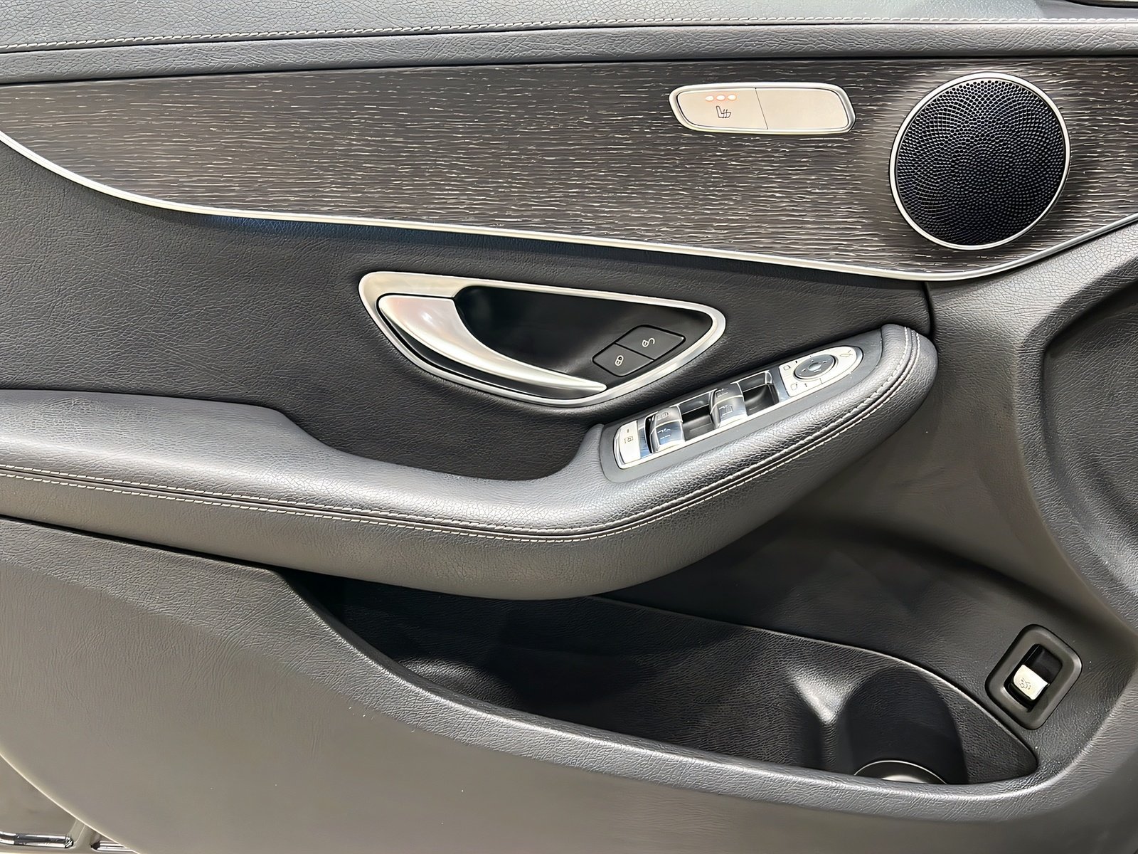 C 300 d T AMG+LED+Kamera+CarPlay+Ambiente+TotW Bild 13