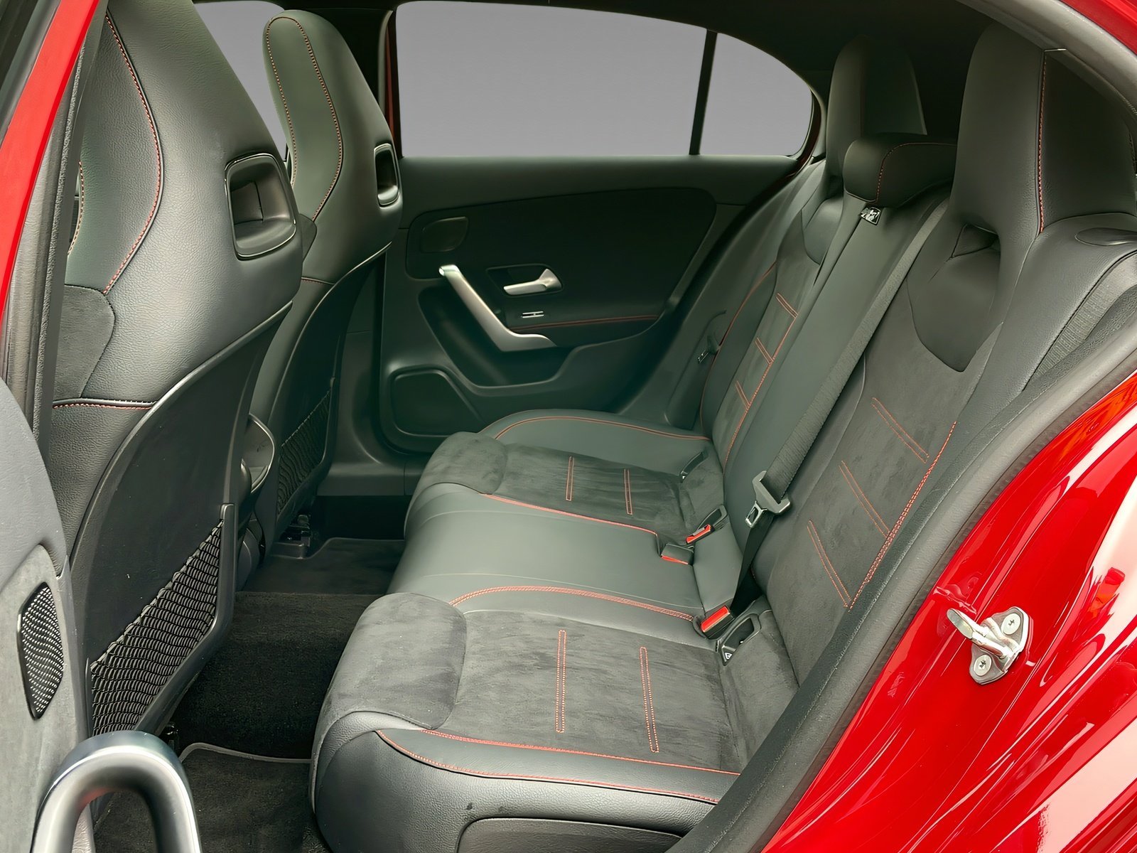 A 250 e AMG+MULTI+Ambiente+Pano+CarPlay+TotW+360 Bild 10