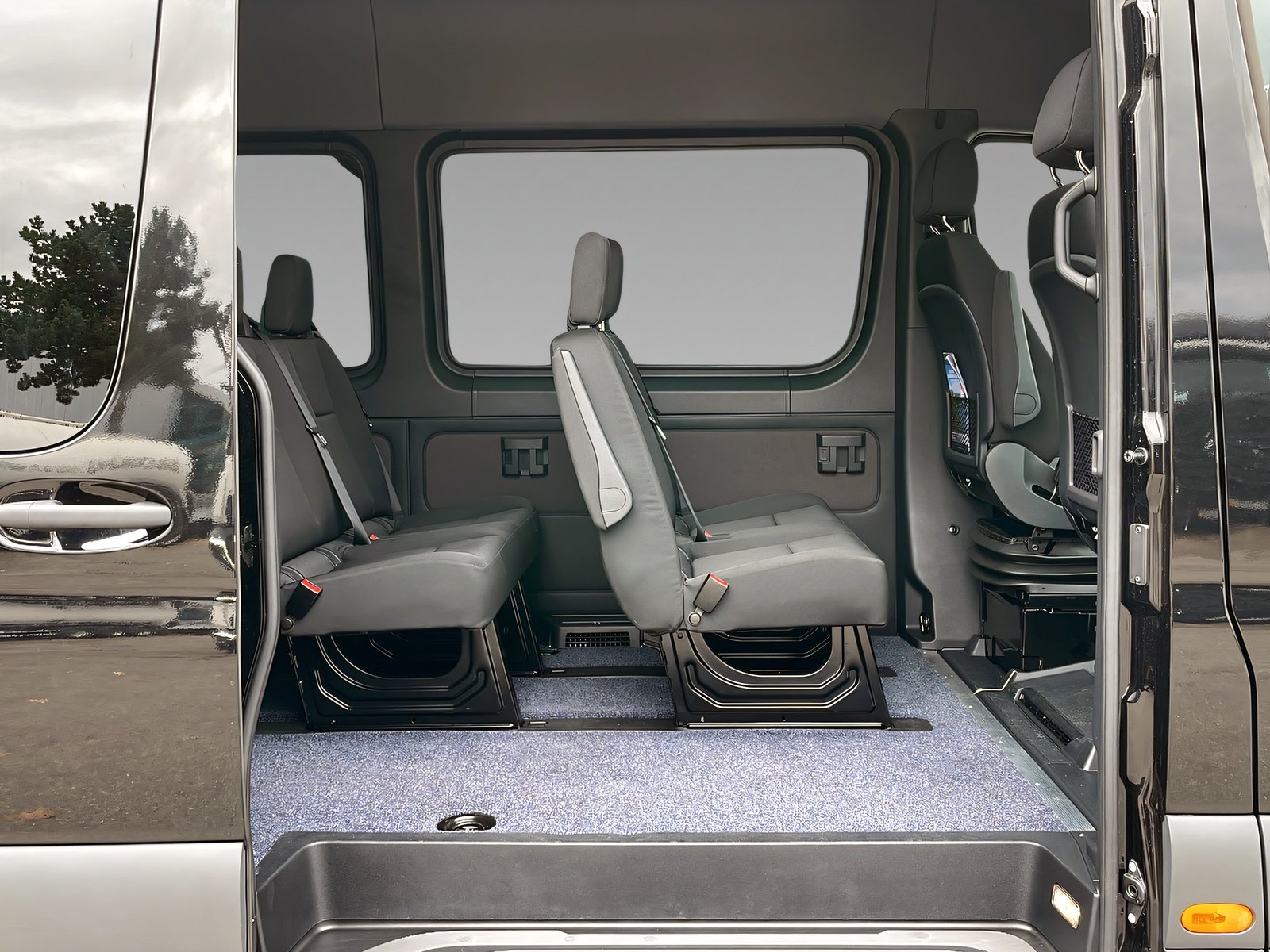 Sprinter 317 Tourer L2H2 Dachkli+LED+DISTRO+AHK Bild 9