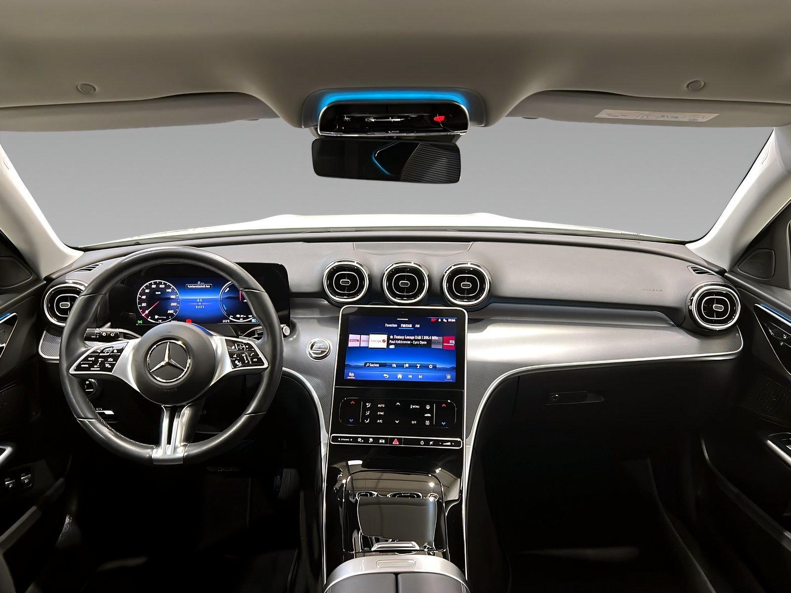 C 300 e T AVANTGARDE+LED+DISTR+CarPlay+Kame+Ambi Bild 11