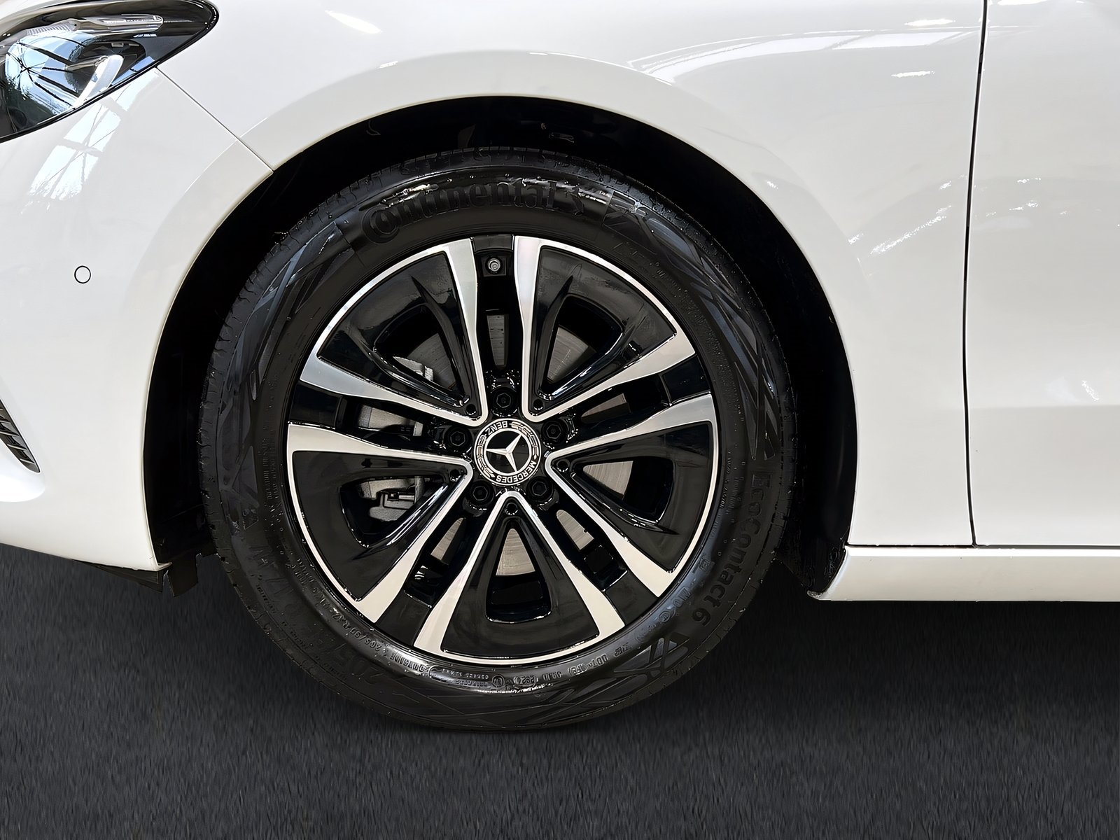 B 200 PROGRESSIVE+LED+MBUX+TotW+LrHz+DAB+360° Bild 4