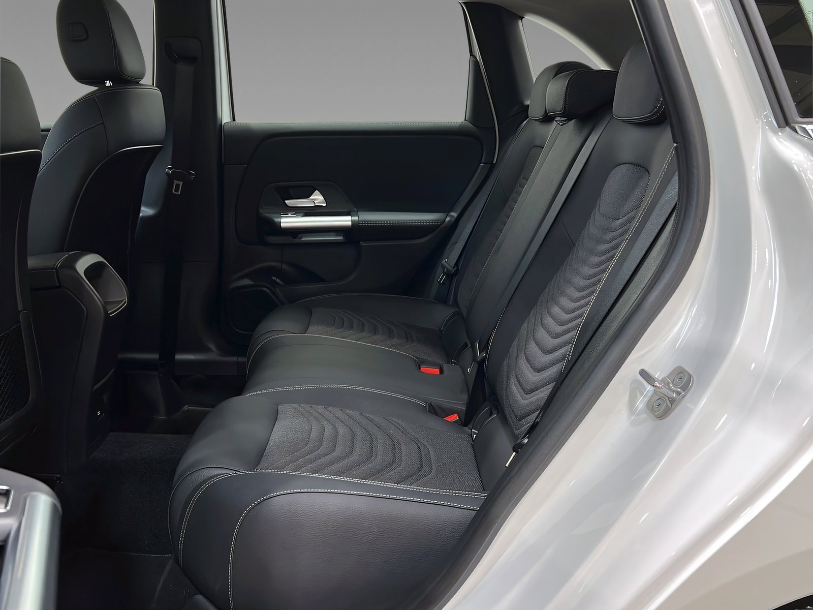 B 200 PROGRESSIVE+LED+MBUX+TotW+LrHz+DAB+360° Bild 10