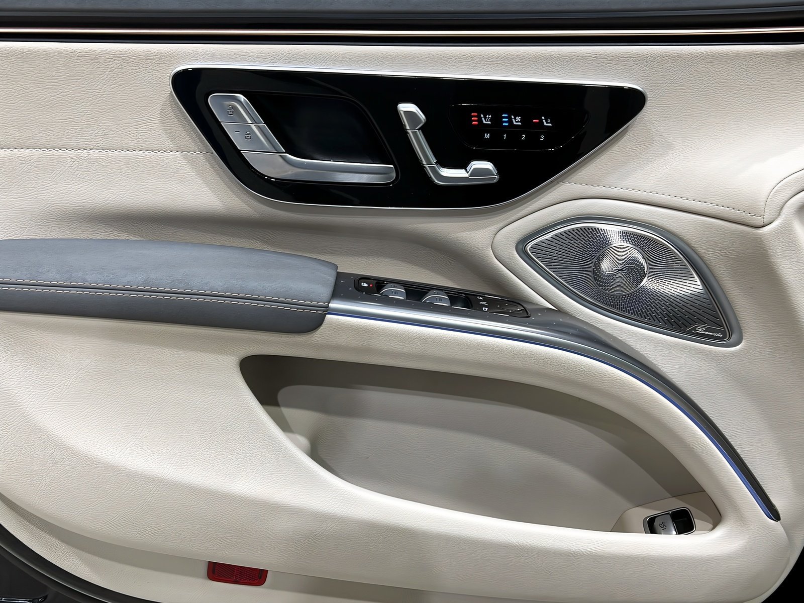 EQS 450+ AMG+MBUX+DIGITAL-LIGHT+DISTRO+Pano+360° Bild 13