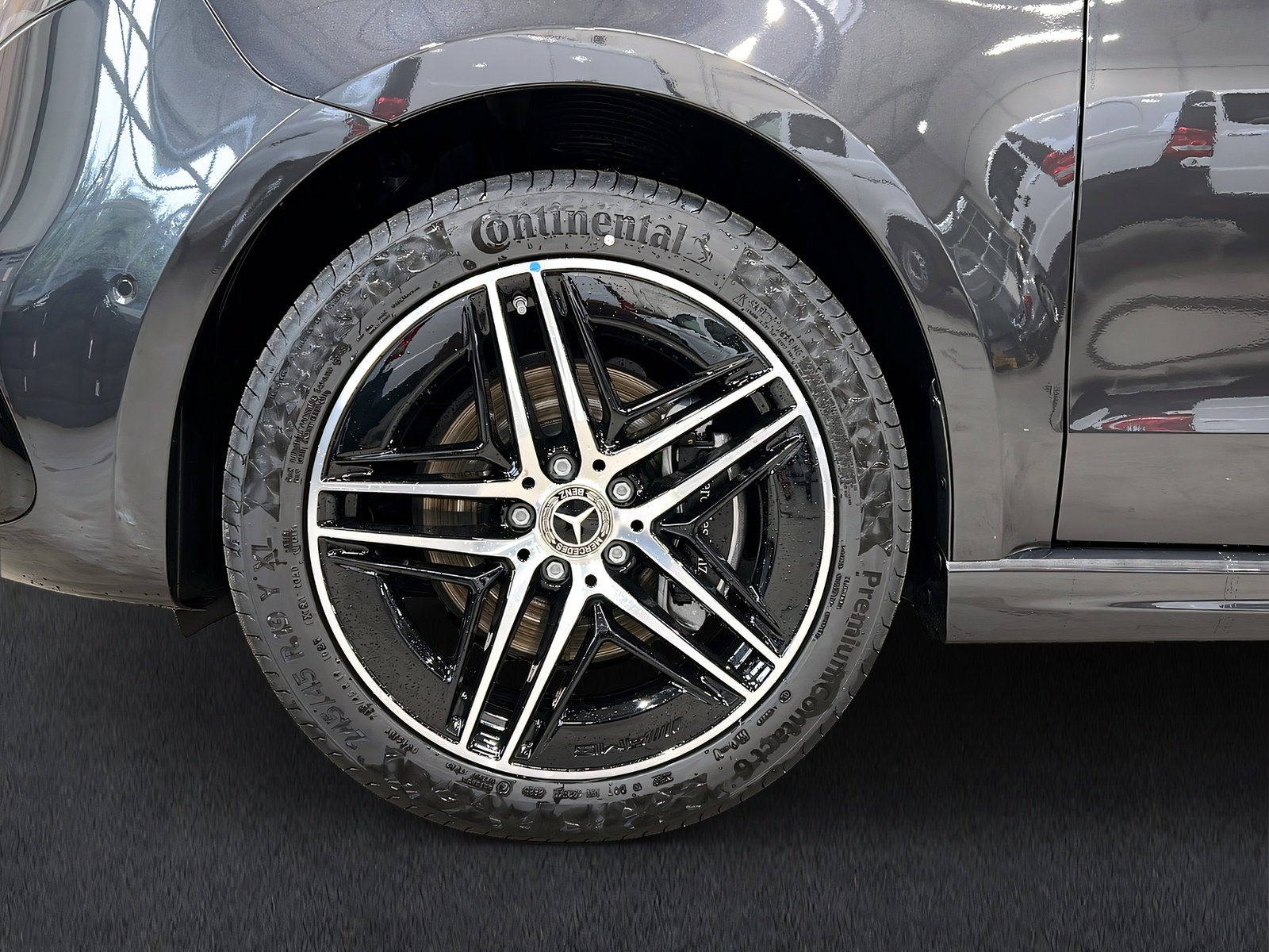 V 300 d AVANT AMG lang-Airm-Pano-360°-Burm-AHK Bild 7