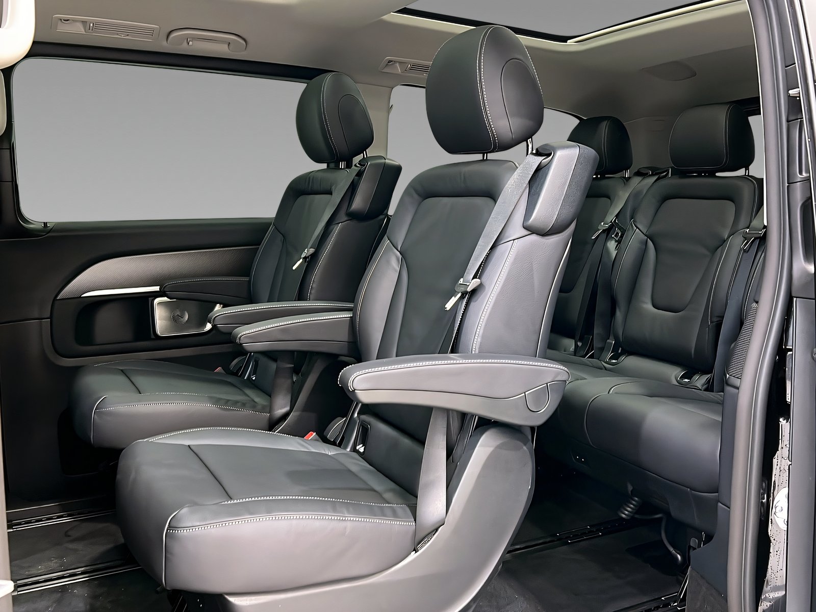 V 300 d AVANT AMG lang-Airm-Pano-360°-Burm-AHK Bild 9