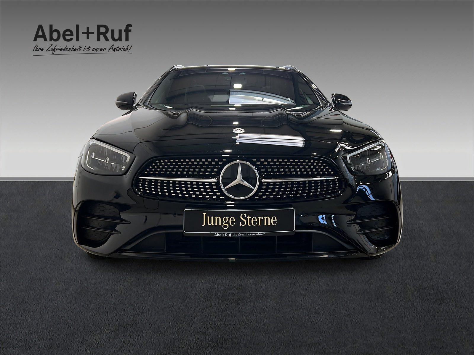 E 300 de T AMG+LED+DISTR+NIGHT+Kame+Pano+HuD+AHK Bild 2