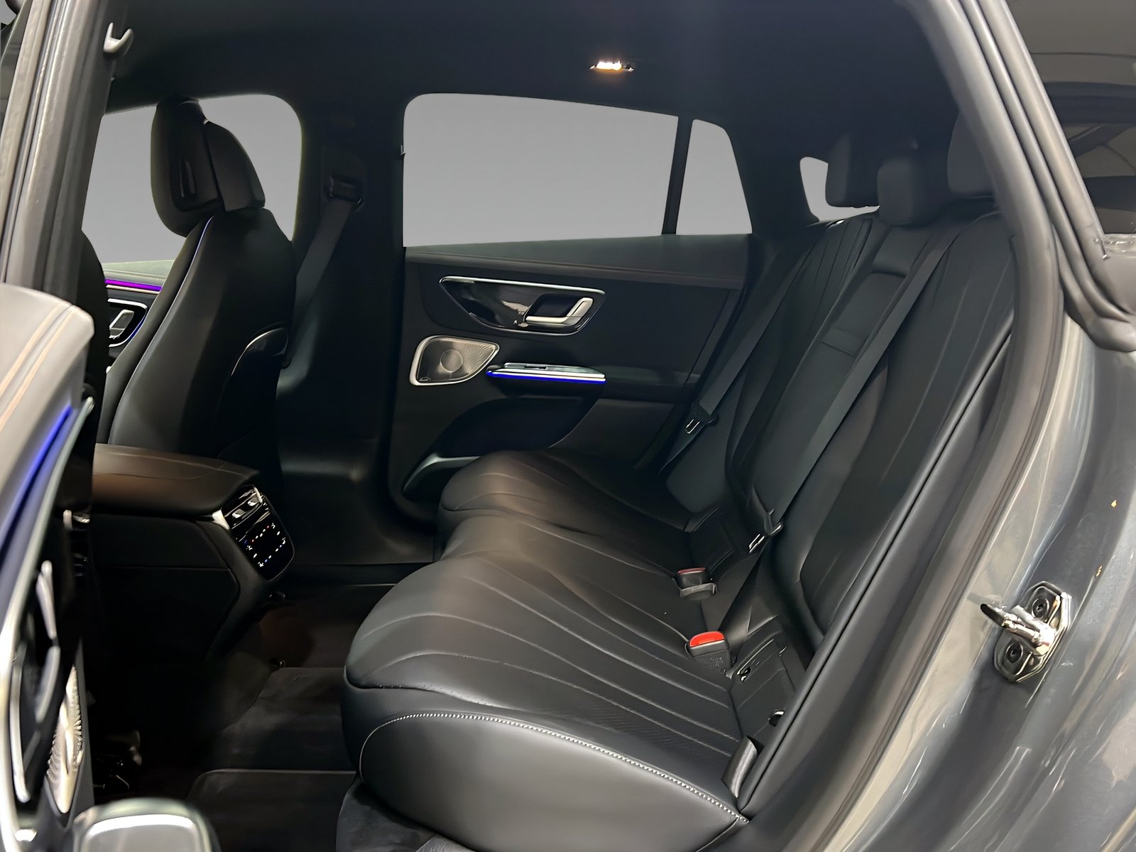 EQE 300 Electric Art+DIST+GUARD360+Burme+AHK+360 Bild 10