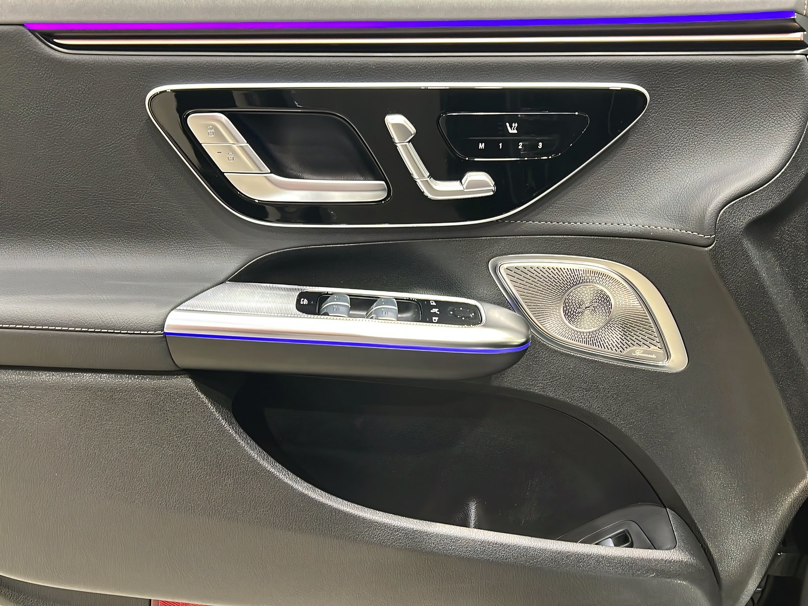 EQE 300 Electric Art+DIST+GUARD360+Burme+AHK+360 Bild 14