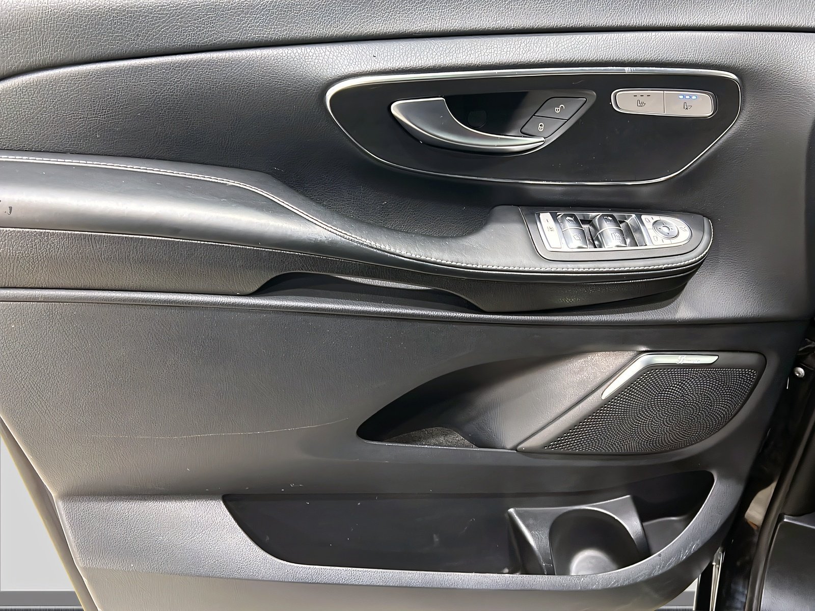 V 250d lang AVANTGAR+EDITION+DISTR+Burm+TotW+360 Bild 14