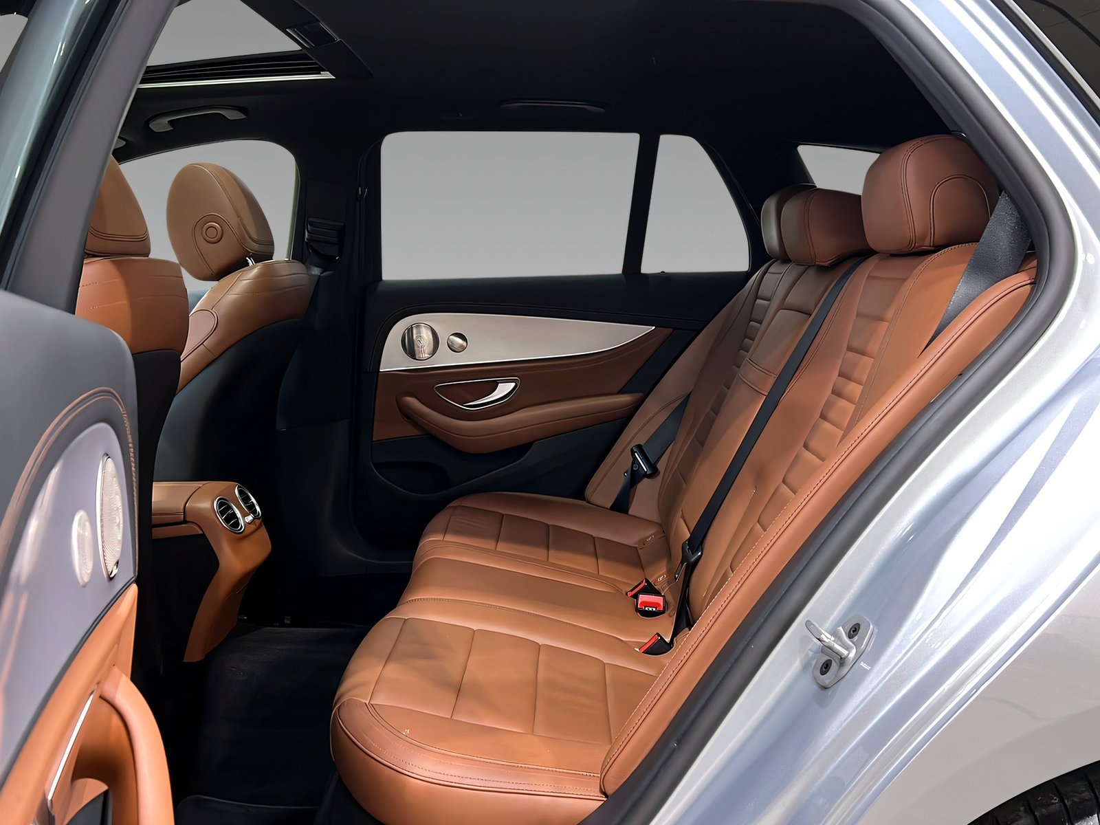 E 400 d T 4M AMG+DISTR+Burme+Ambi+StHz+AHK+360° Bild 10