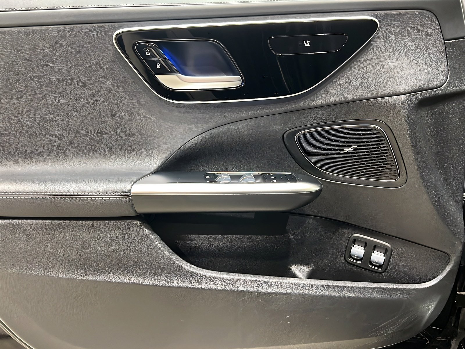 C 300 e T AMG+LED+NIGHT+Kamera+Ambiente+TotW Bild 13