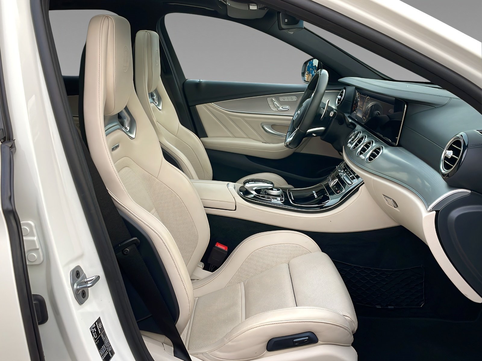 E 63 S AMG T 4M+ DISTR+NIGHT+Burme+TotW+HuD+360° Bild 12