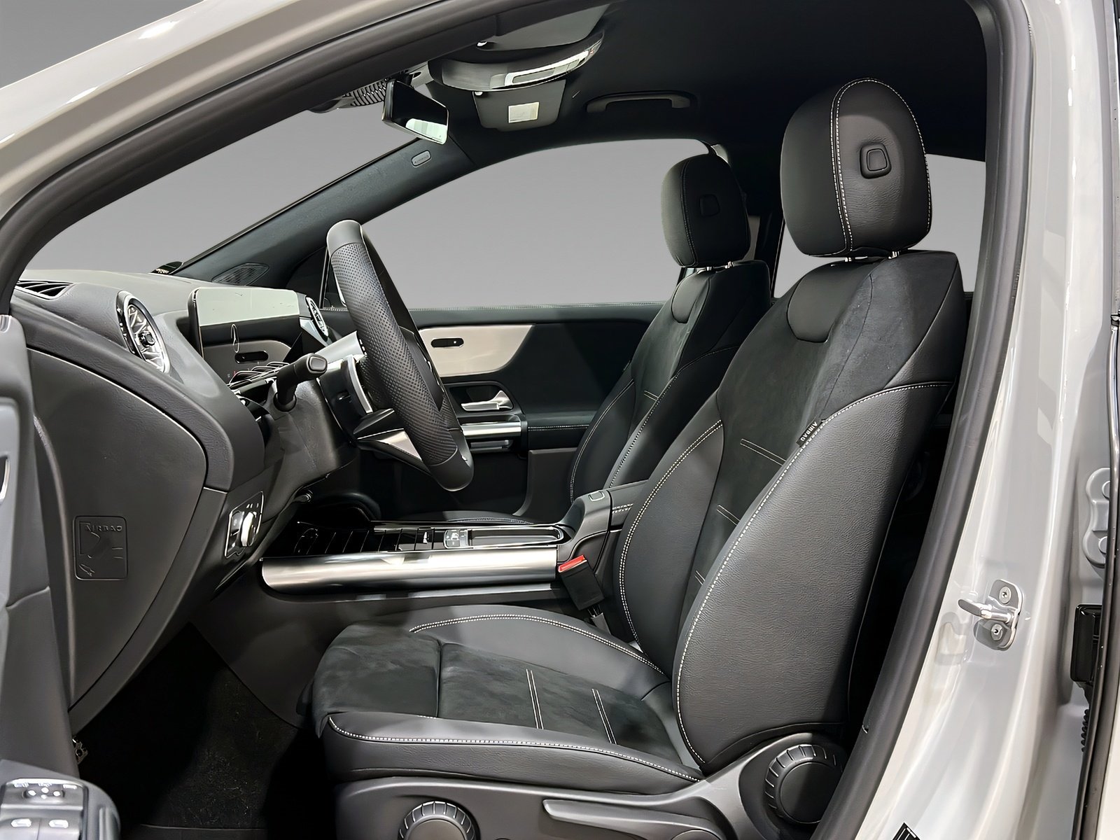 GLA 200 AMG+EDITION+20''+Kamera+TotW+AHK Bild 9