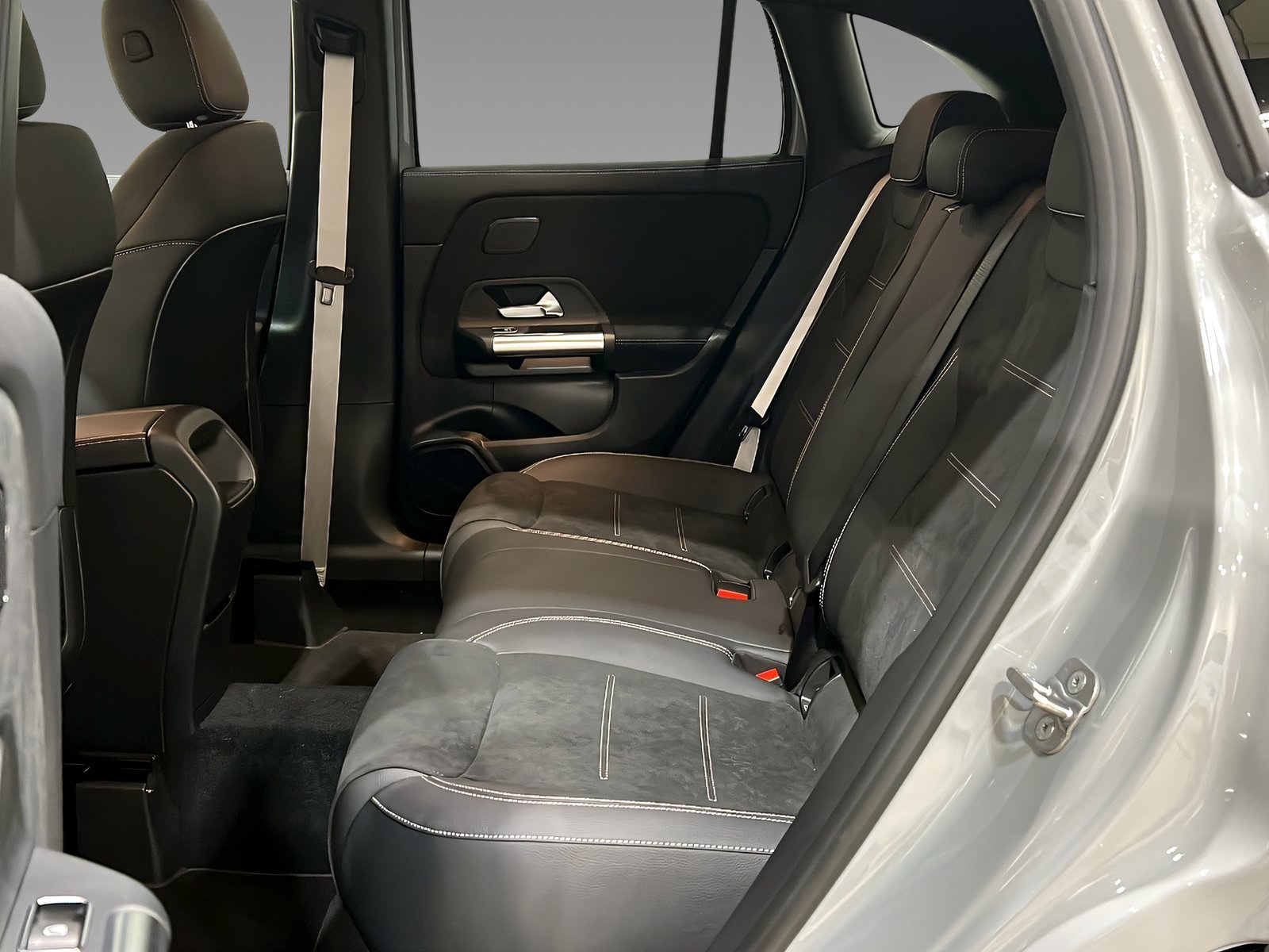 GLA 200 AMG+EDITION+20''+Kamera+TotW+AHK Bild 10