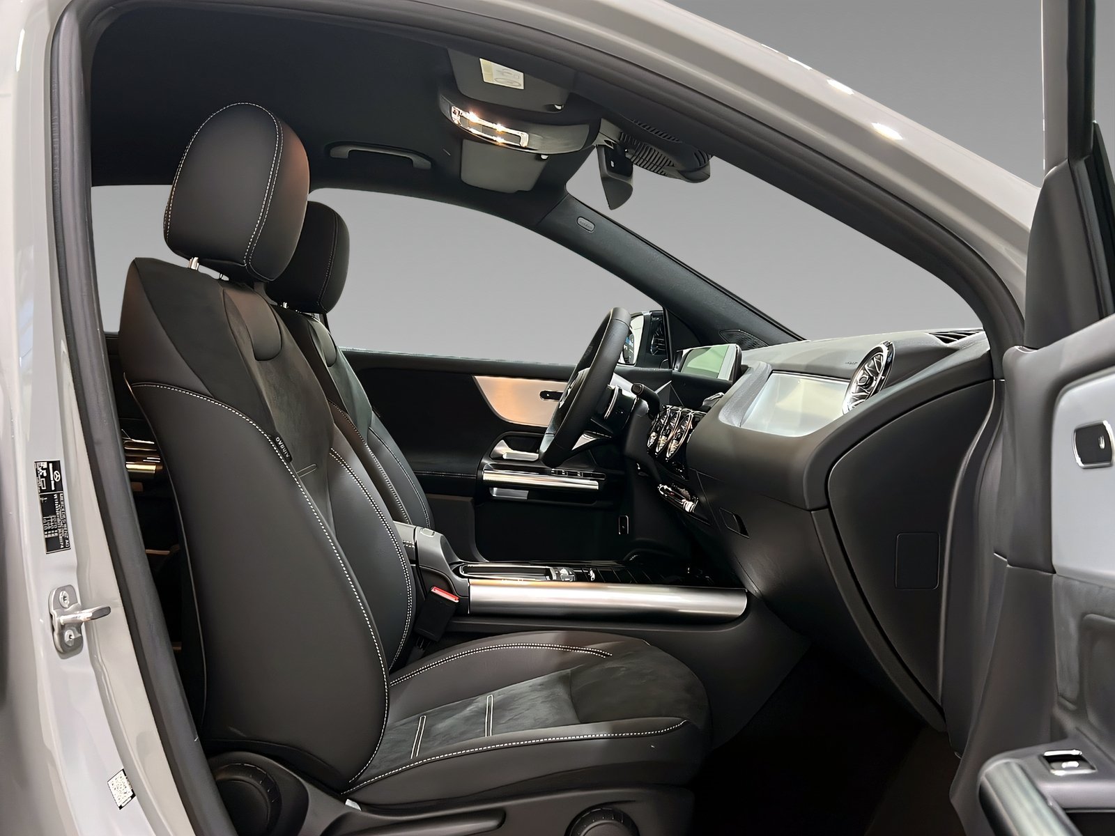 GLA 200 AMG+EDITION+20''+Kamera+TotW+AHK Bild 12